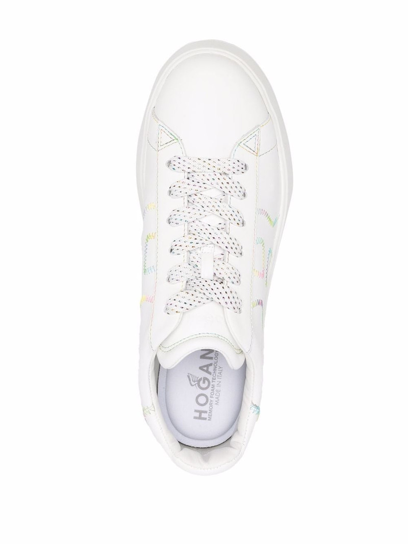 Interactive low-top sneakers 4