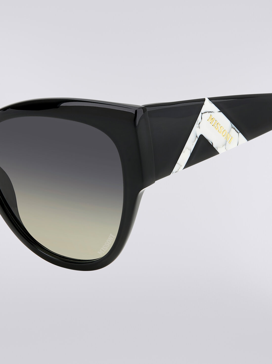 Rounded frame sunglasses with contrasting logo insert - 4