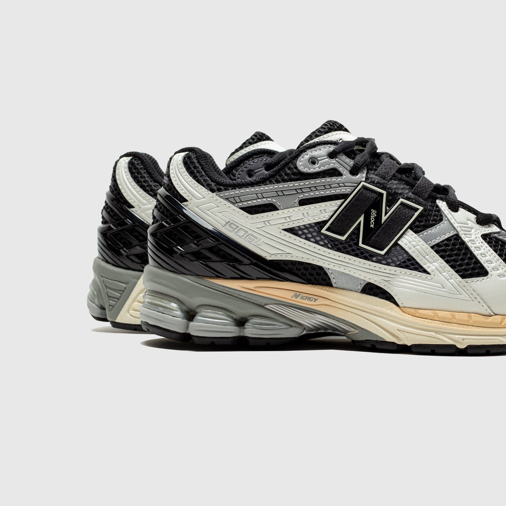 新品未使用　New Balance U1906NC 26㎝ ブラック New Balance U1906NC｜BILLY'S ENT 公式通販