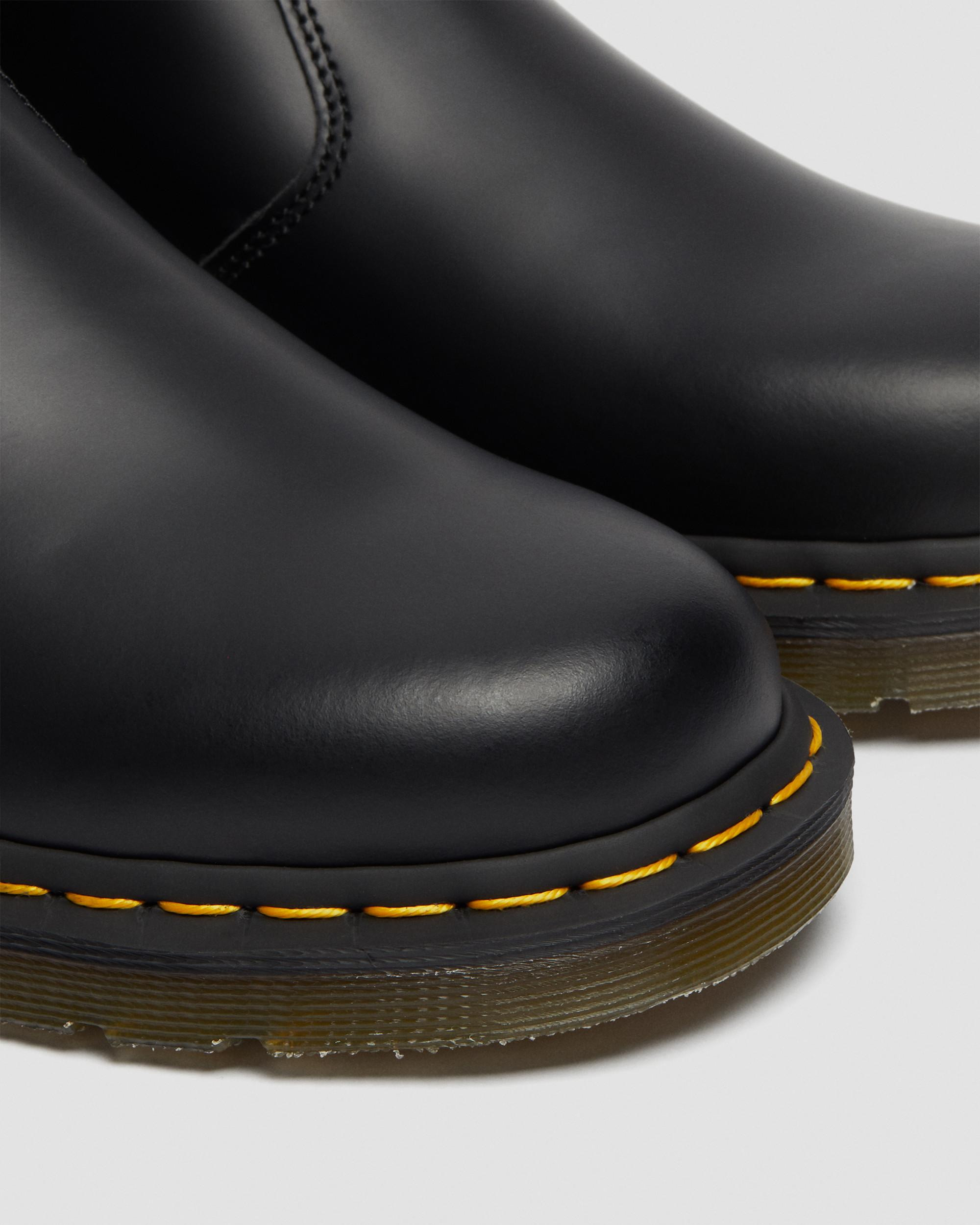 2976 Yellow Stitch Smooth Leather Chelsea Boots - 9