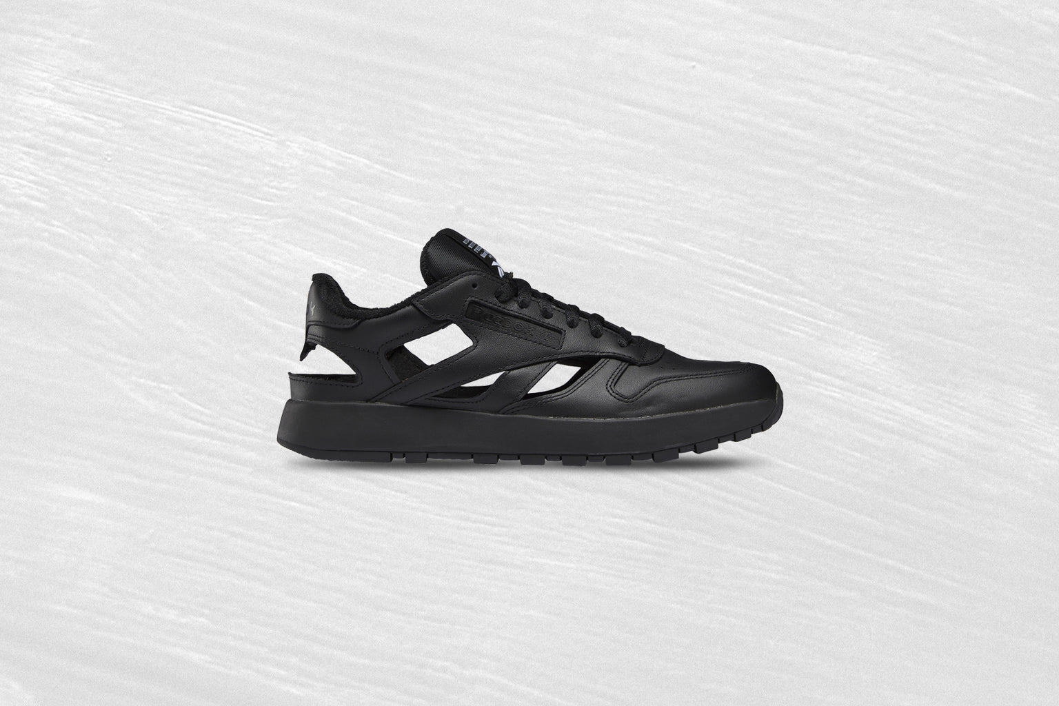MAISON MARGIELA X REEBOK DÉCORTIQUÉ’ CLASSIC LEATHER SNEAKER - BLACK - 6