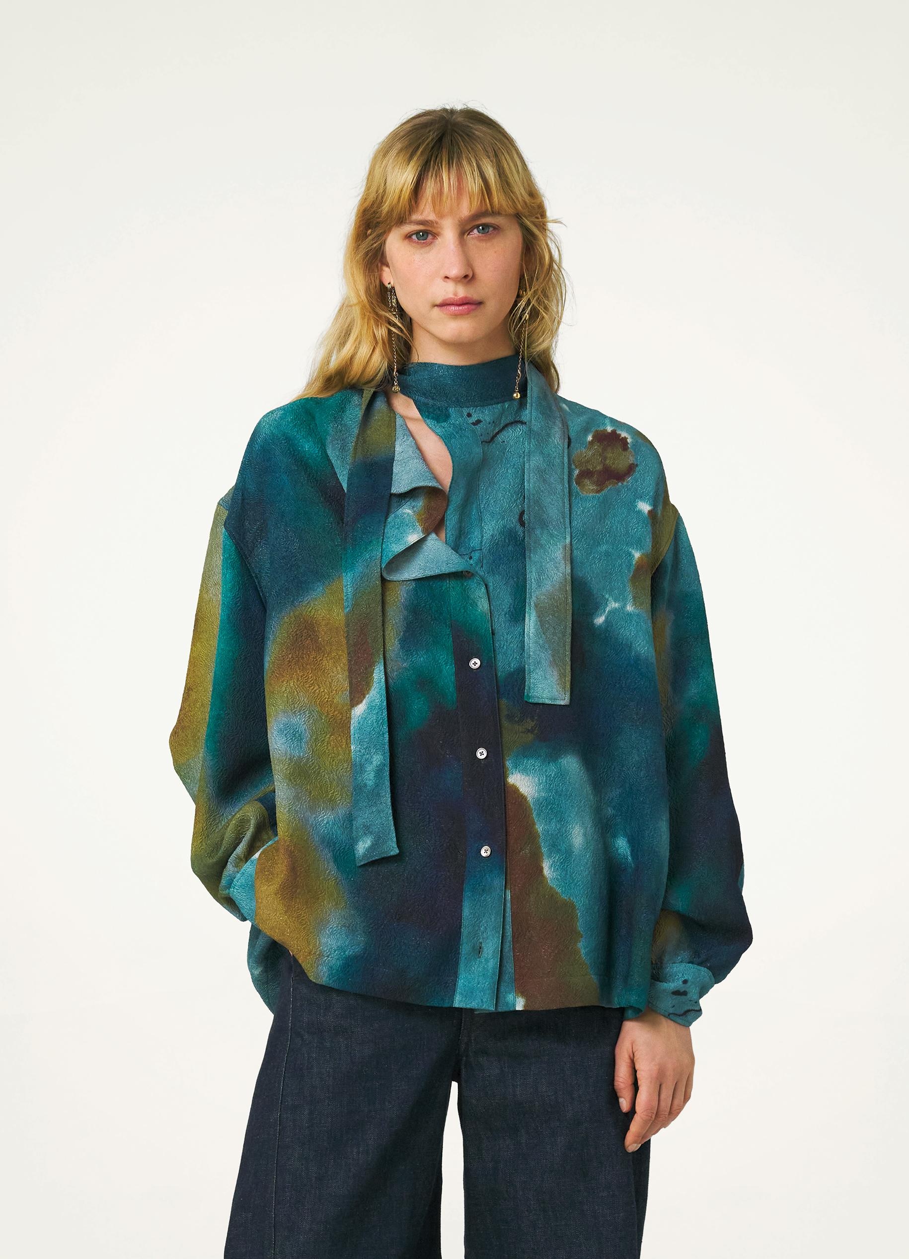 送料関税込★LEMAIRE★シルクトップ Lemaire PRINTED BLOUSE WITH SCARF AQUA SILK JACQUARD PRINT