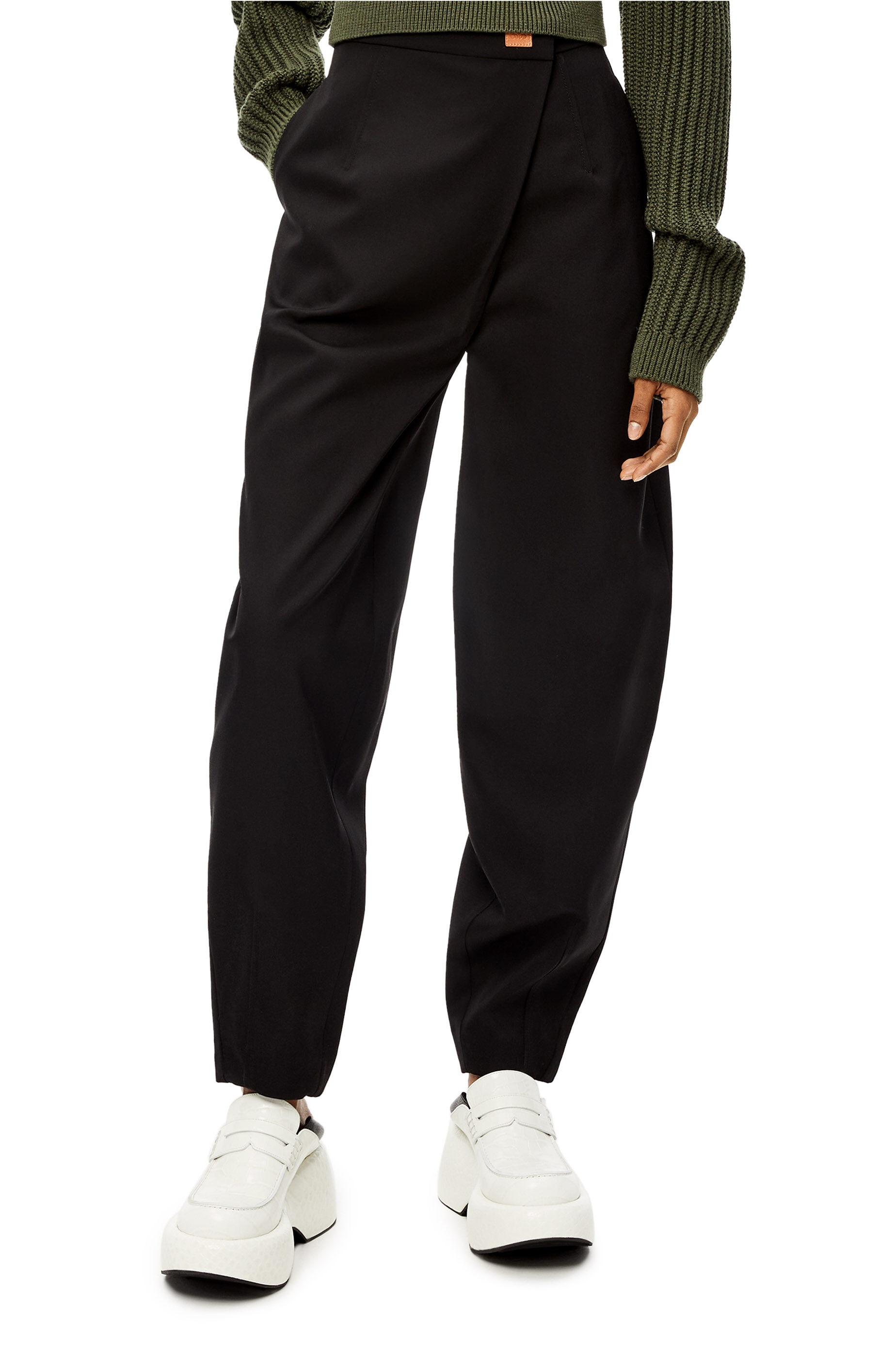 Carrot trousers in wool - 3
