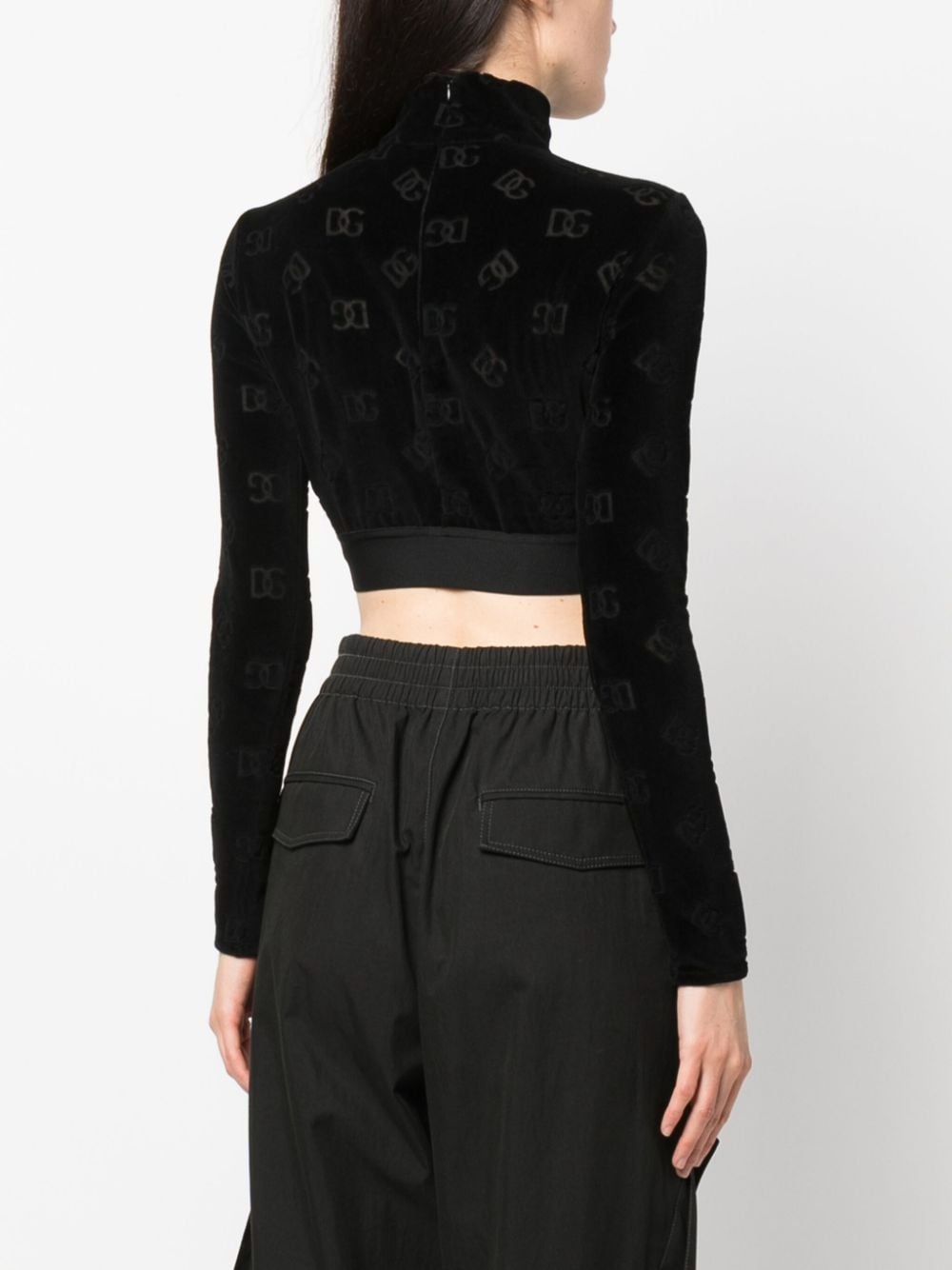 debossed-logo pattern cropped top - 4