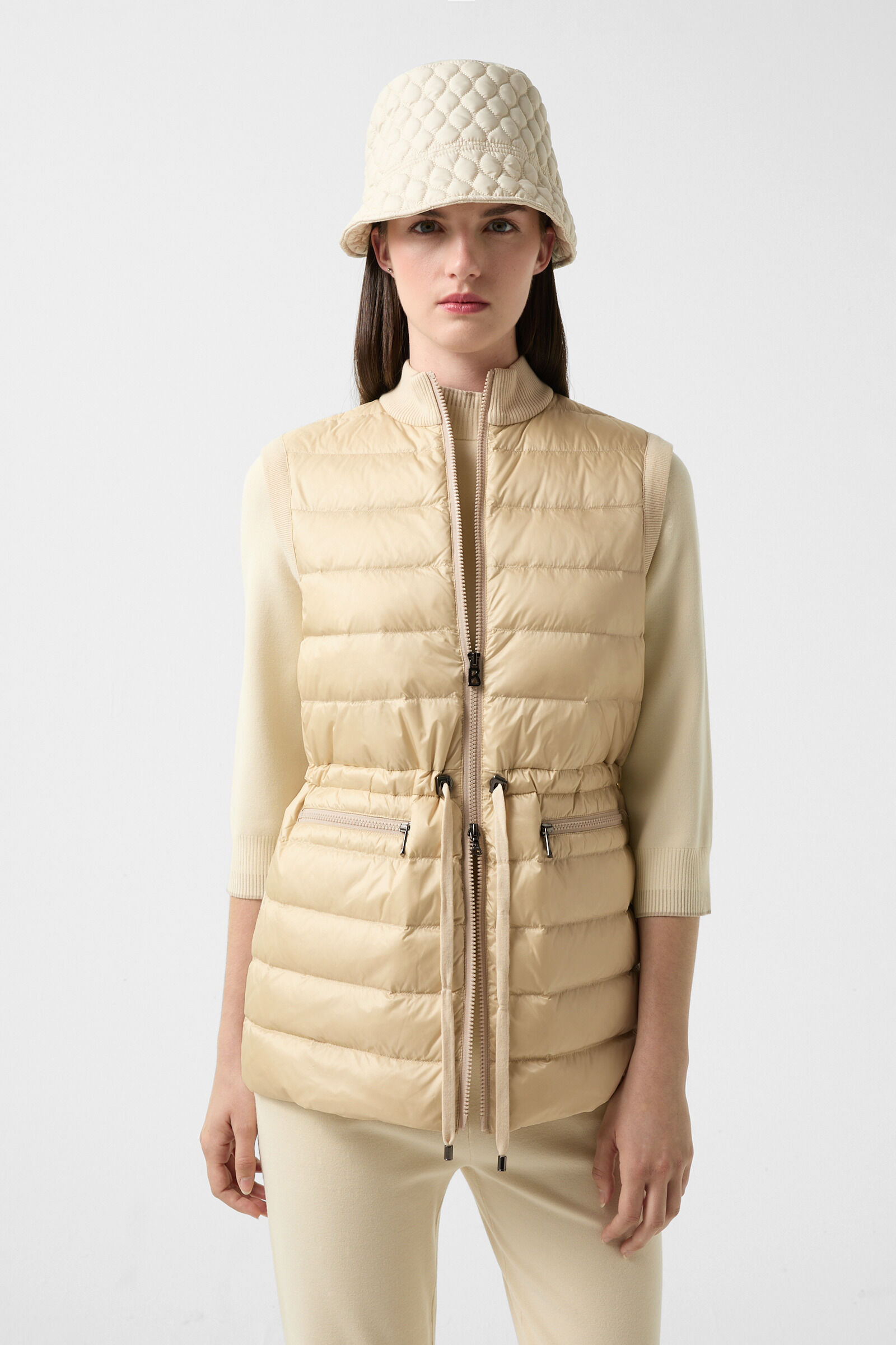 Arina knitted and quilted vest in Beige - 2