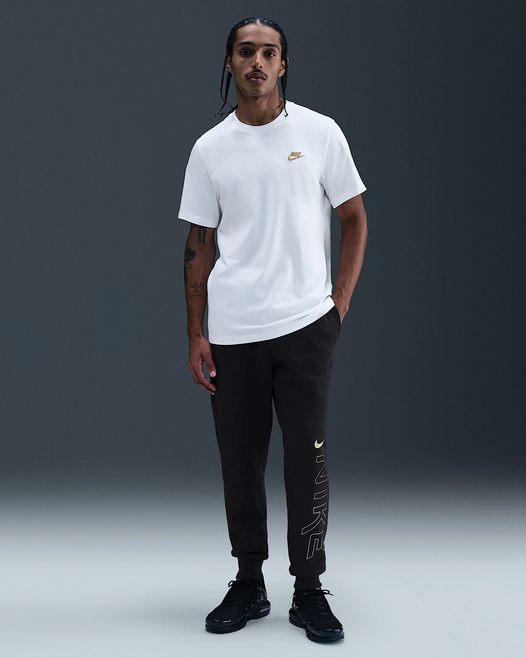 Nike Sportswear Club Men's Fleece Joggers - 1