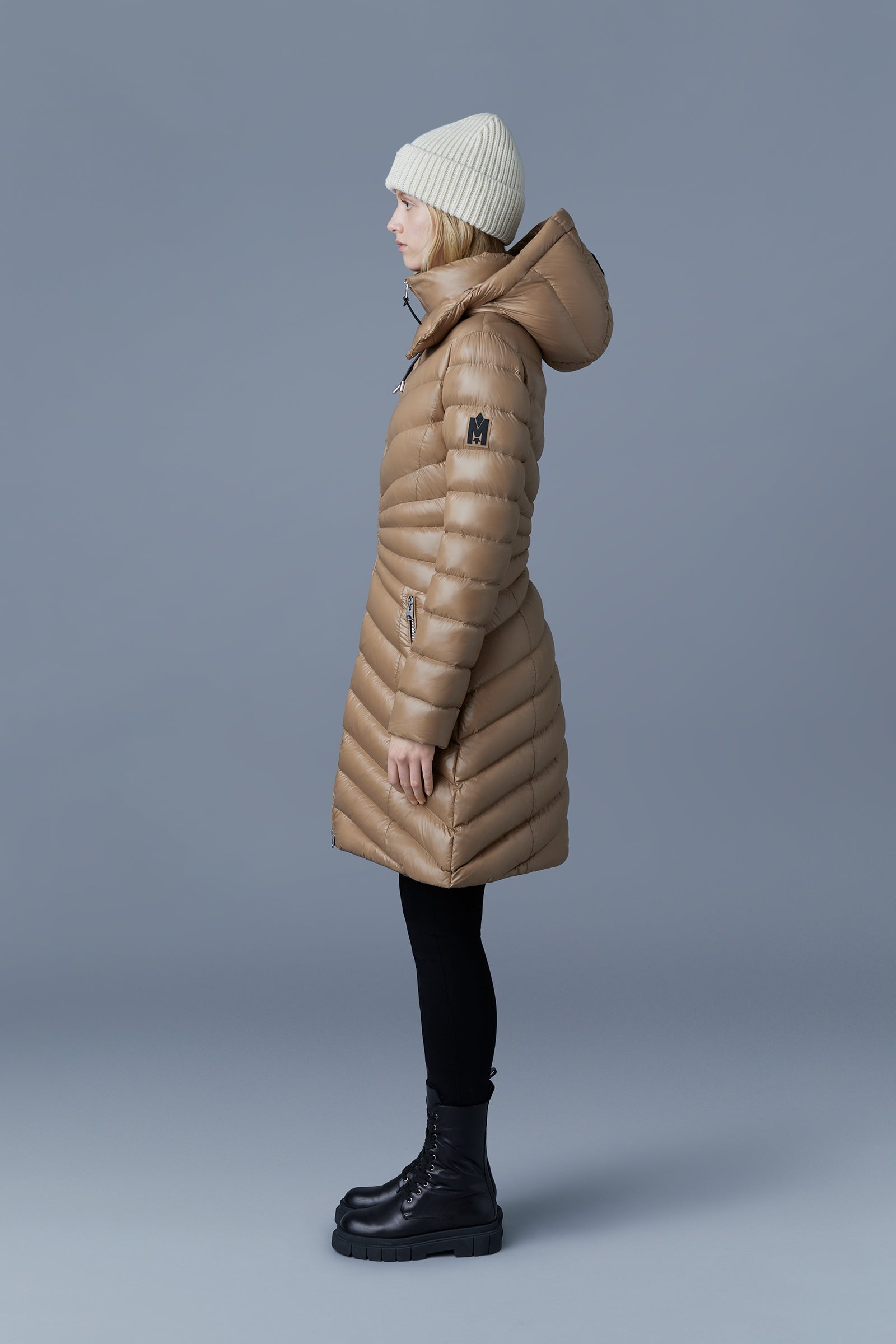 CAMEA Light down jacket with removable hood - 3