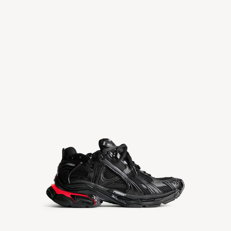 Men's Runner Led Sneaker in Black 1