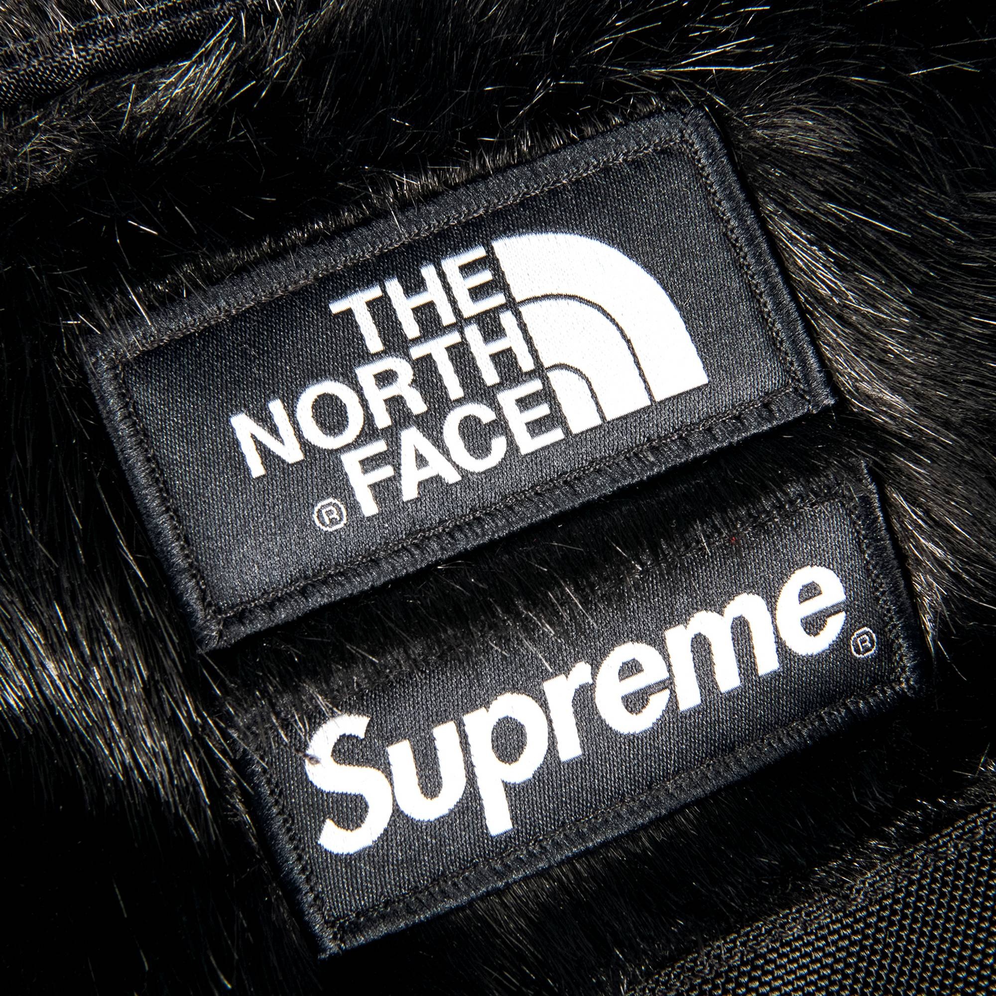 Supreme x The North Face Faux Fur Backpack 'Black' - 3