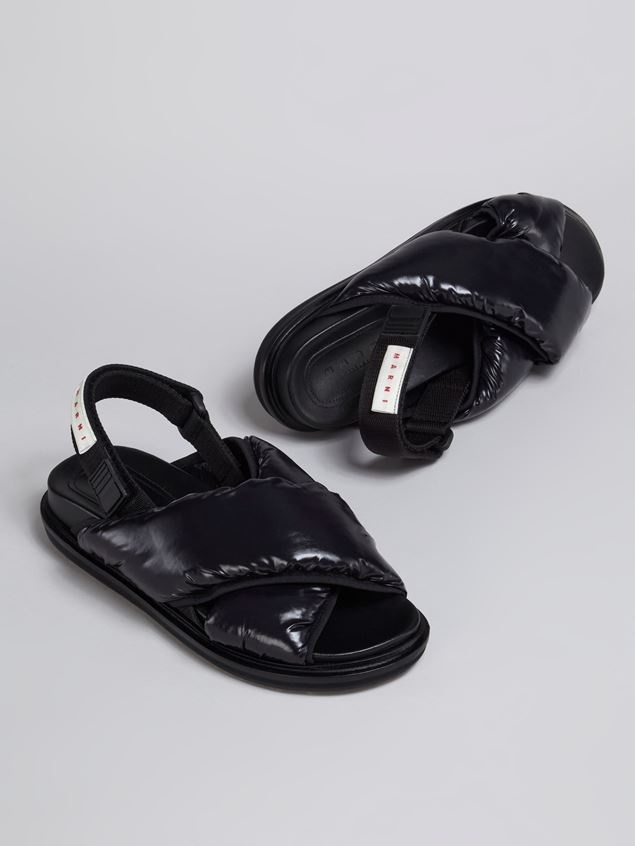BLACK NYLON CRISS-CROSS FUSSBETT - 5