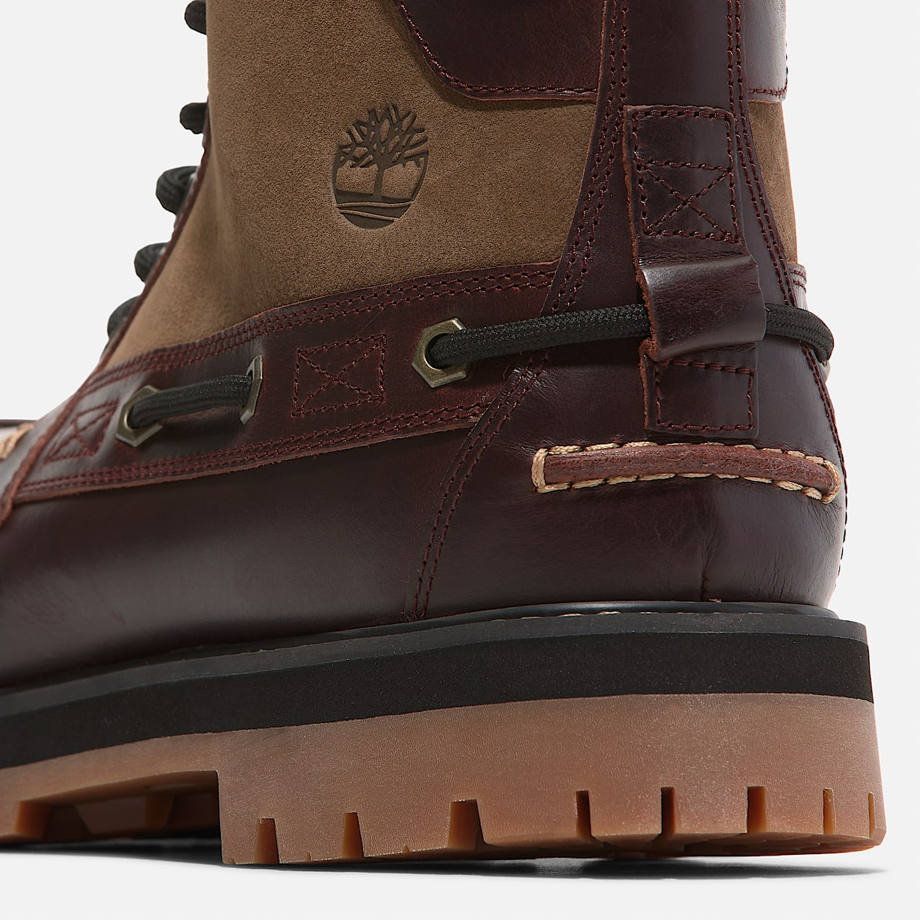 Men's Britton Road 7-Eye Moc Toe Boot - 8