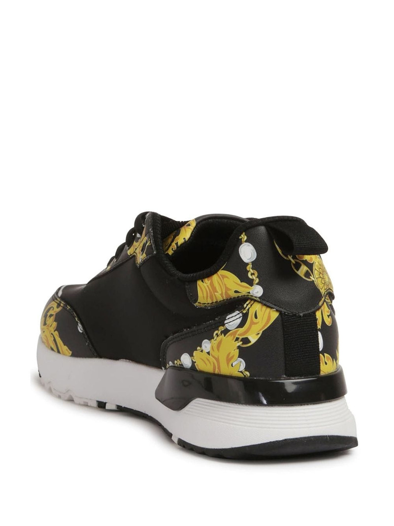 Dynamic sneakers 3