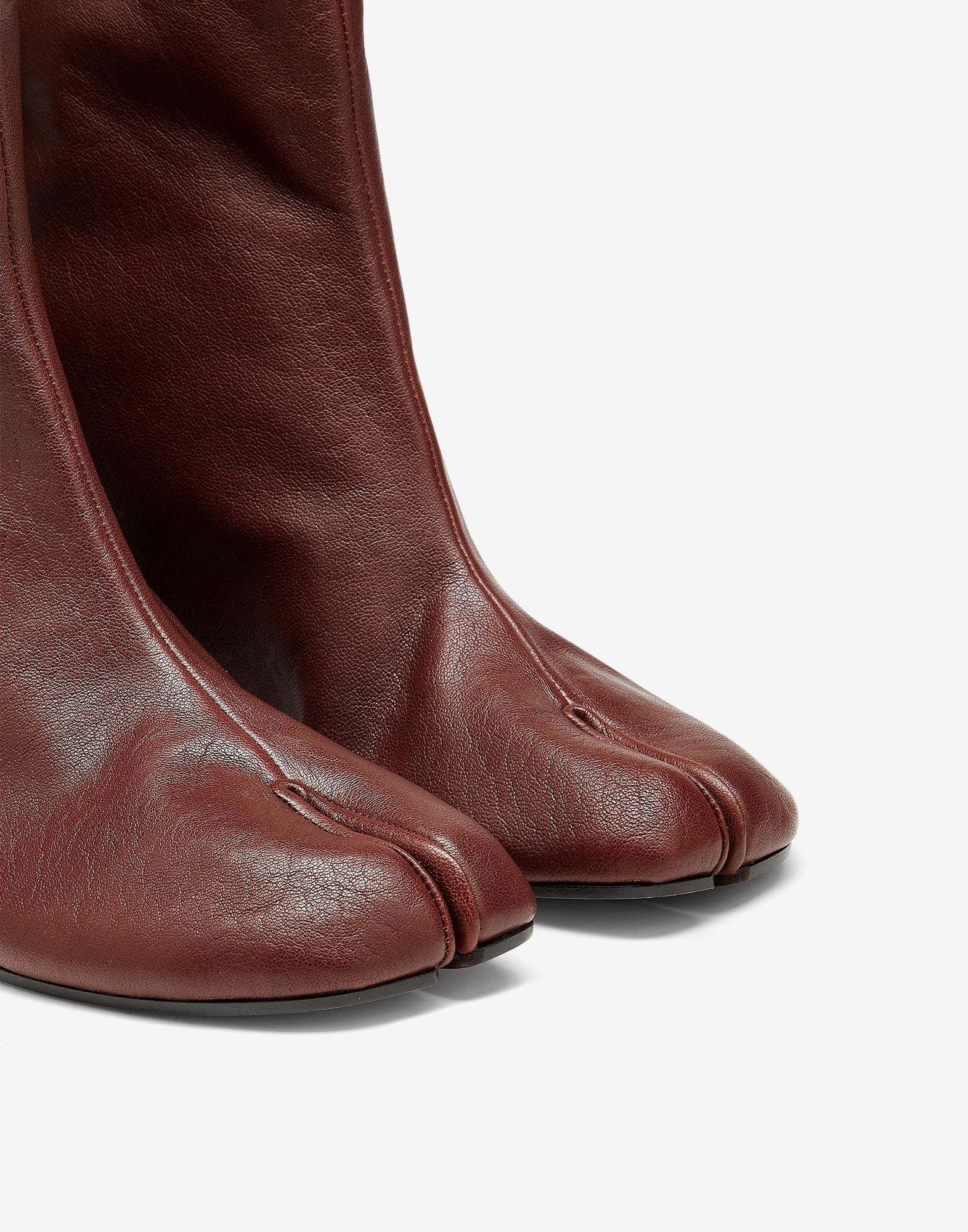 Maison Margiela Tabi vintage leather ankle boots | REVERSIBLE