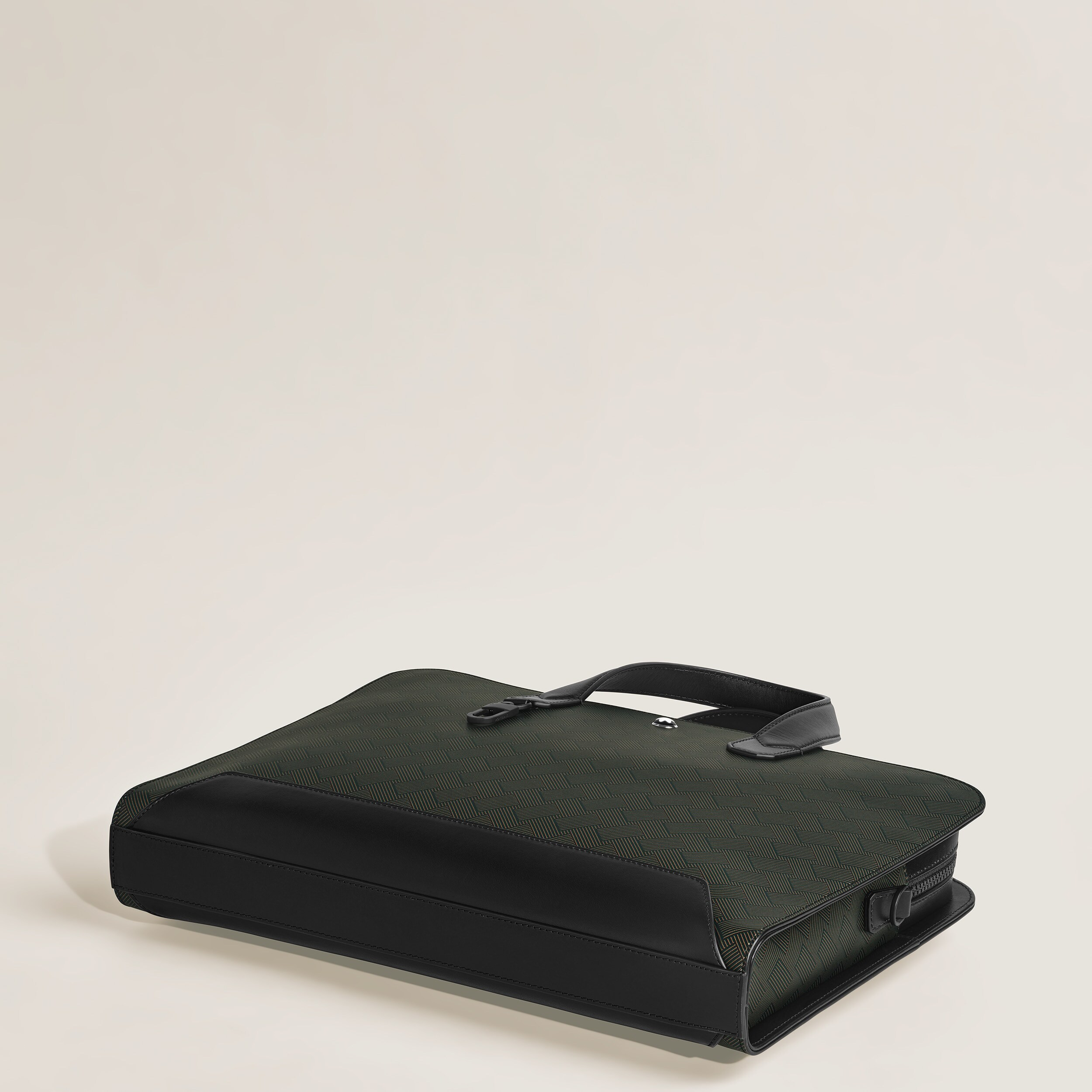 Extreme 3.0 thin document case - 6