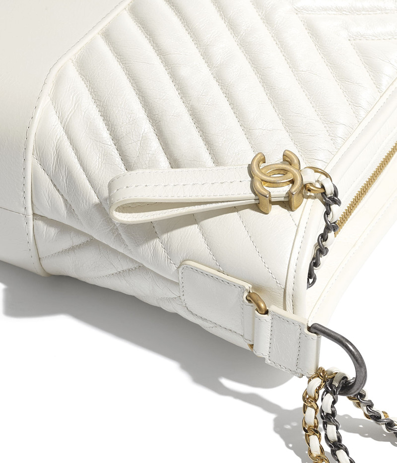 CHANEL'S GABRIELLE  Large Hobo Bag 4