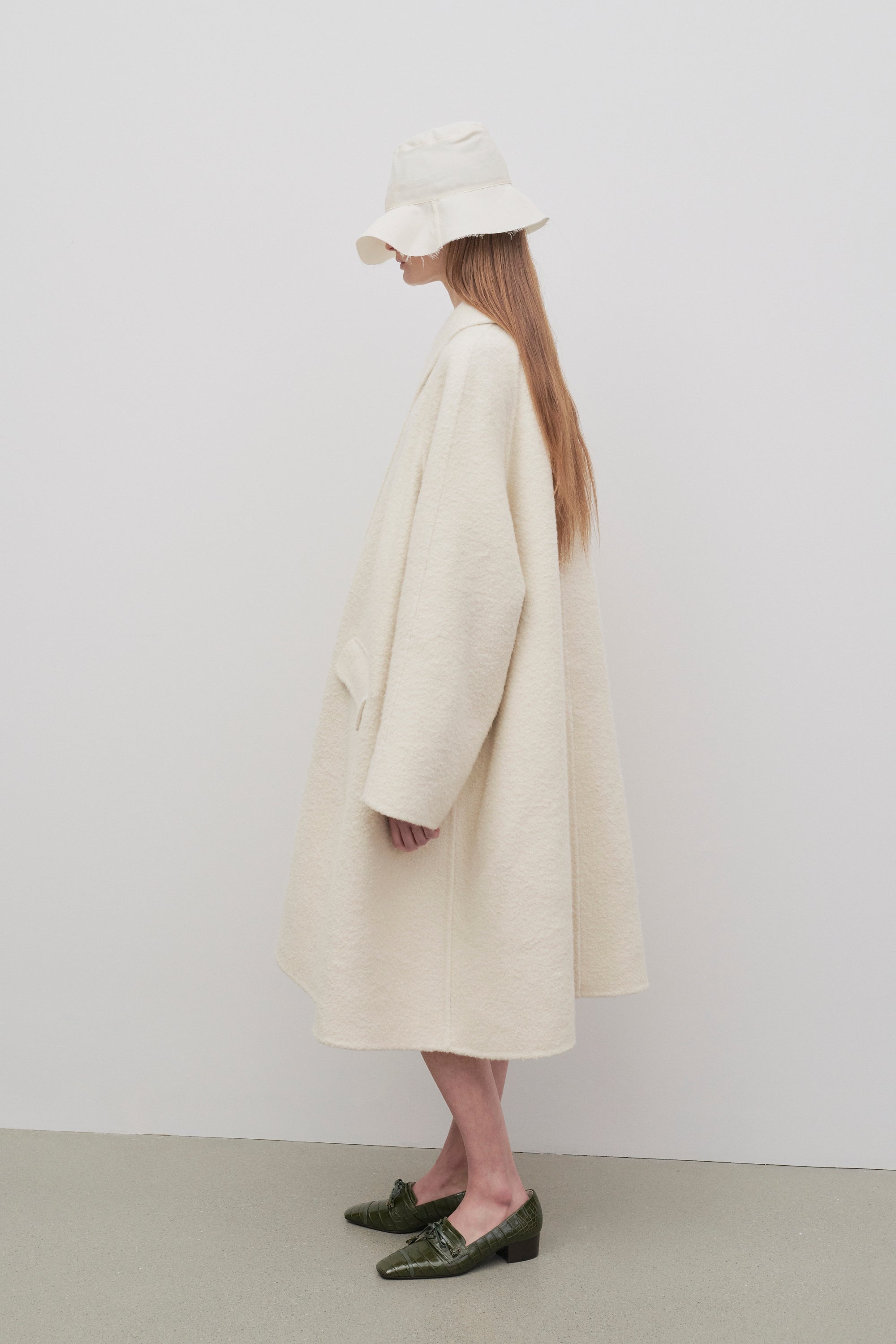 Garthel Coat in Cashmere and Silk - 4