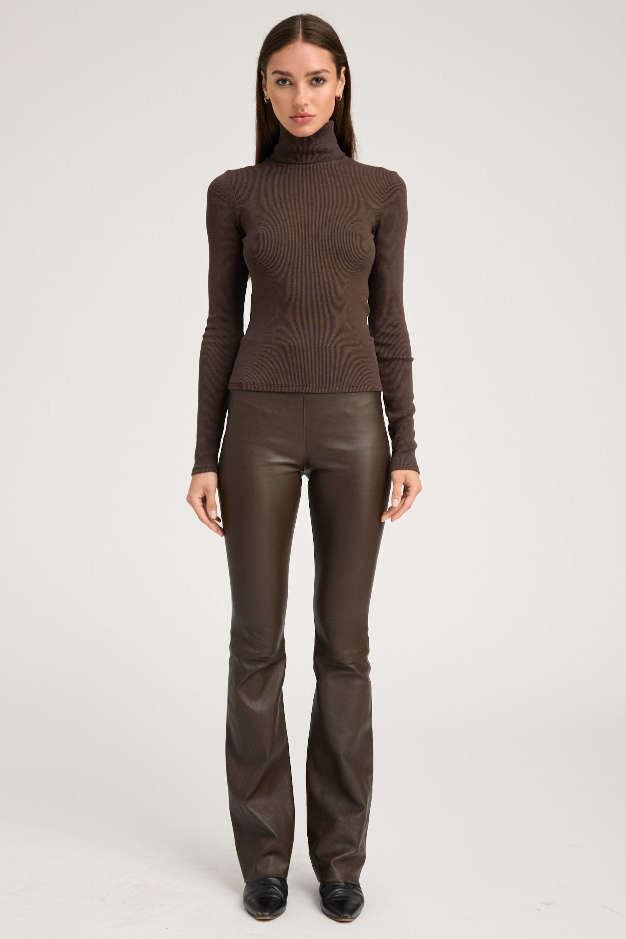 CHOCOLATE RIB LONG SLEEVE TURTLENECK - 2