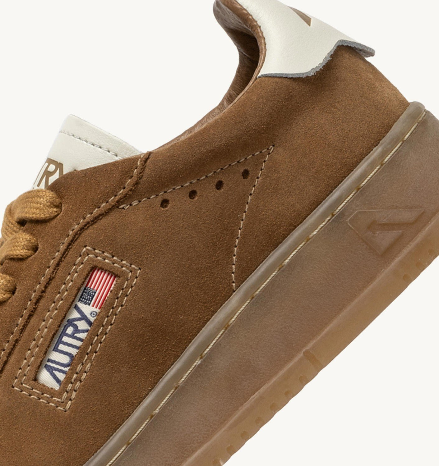 DALLAS LOW SNEAKERS IN MARSHMALLOW AND CIGAR SUEDE - 6