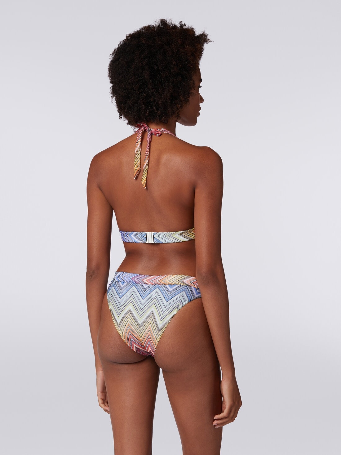 Biking in zigzag print fabric - 4