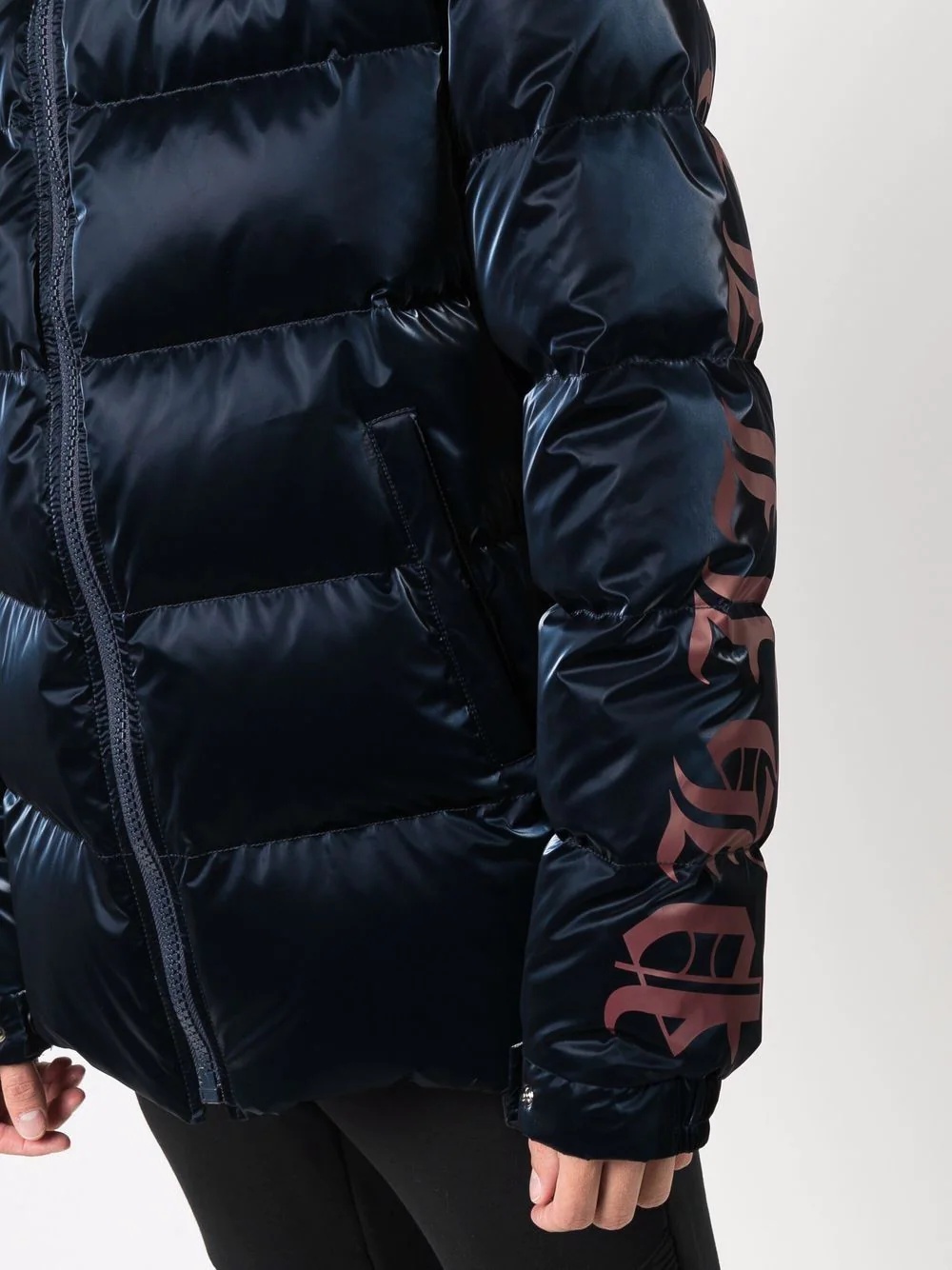 high-shine logo-print hooded puffer jacket - 5