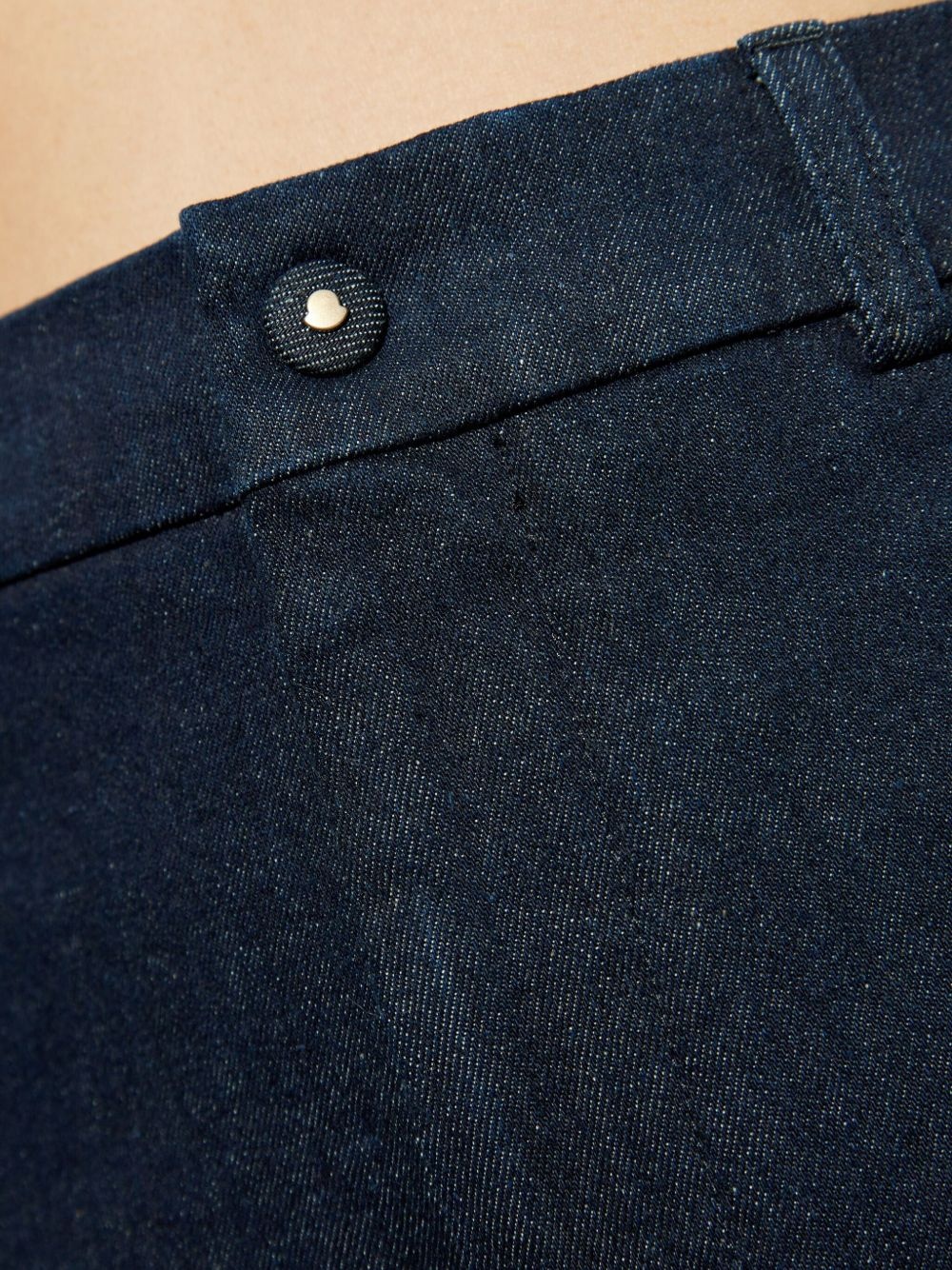 high-waisted jeans - 5