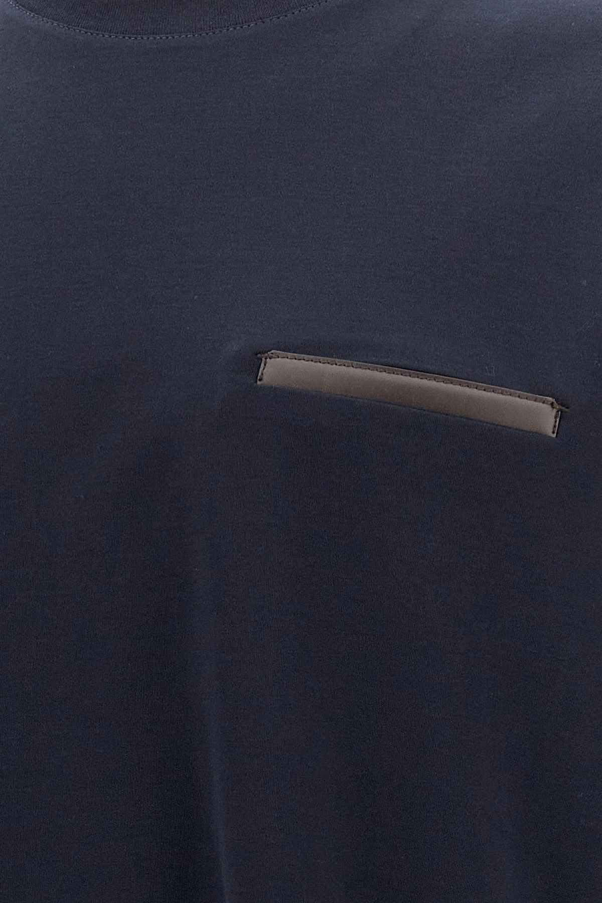 'Leather Tab' T-shirt - 4