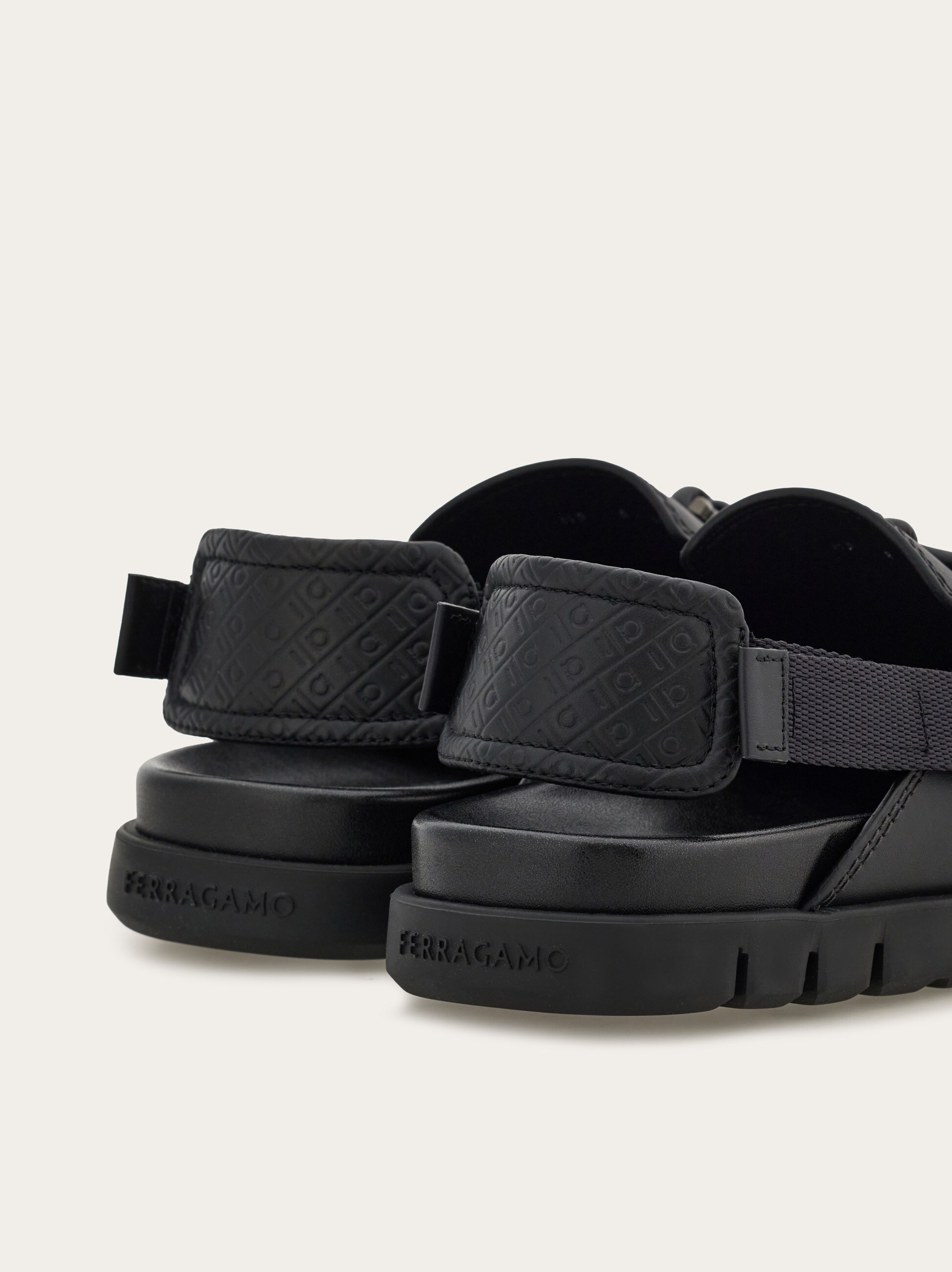 Gancini buckle mule - 4
