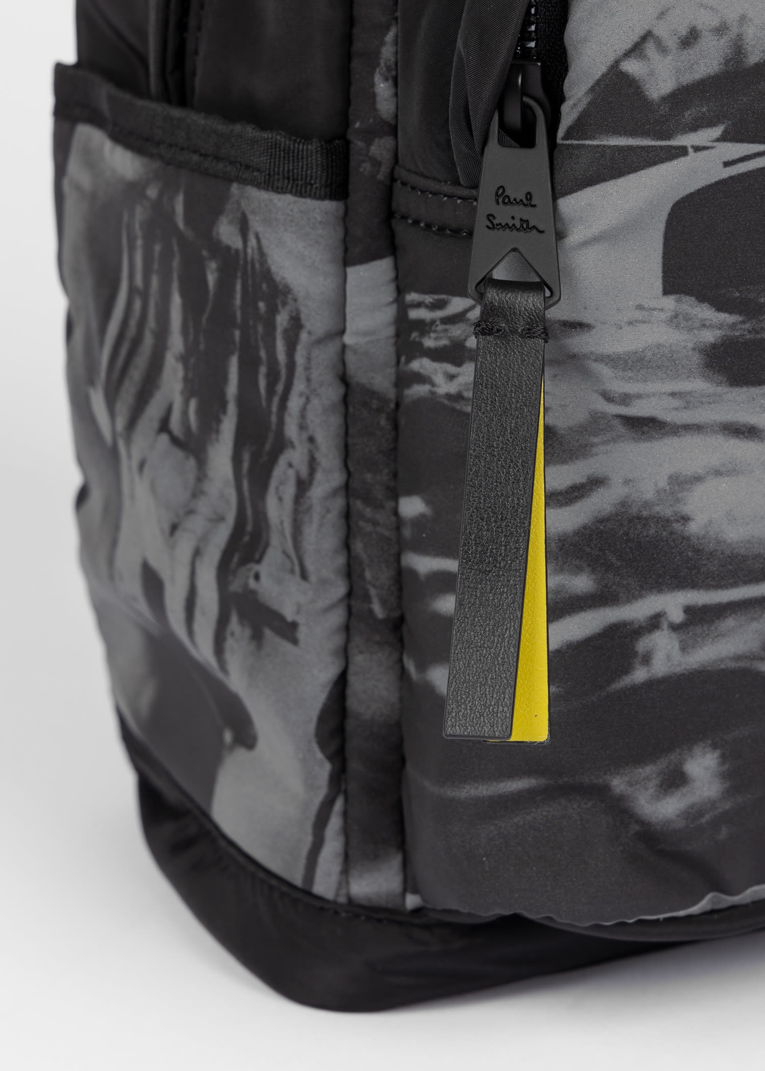 'Photograph' Sling Pack - 6