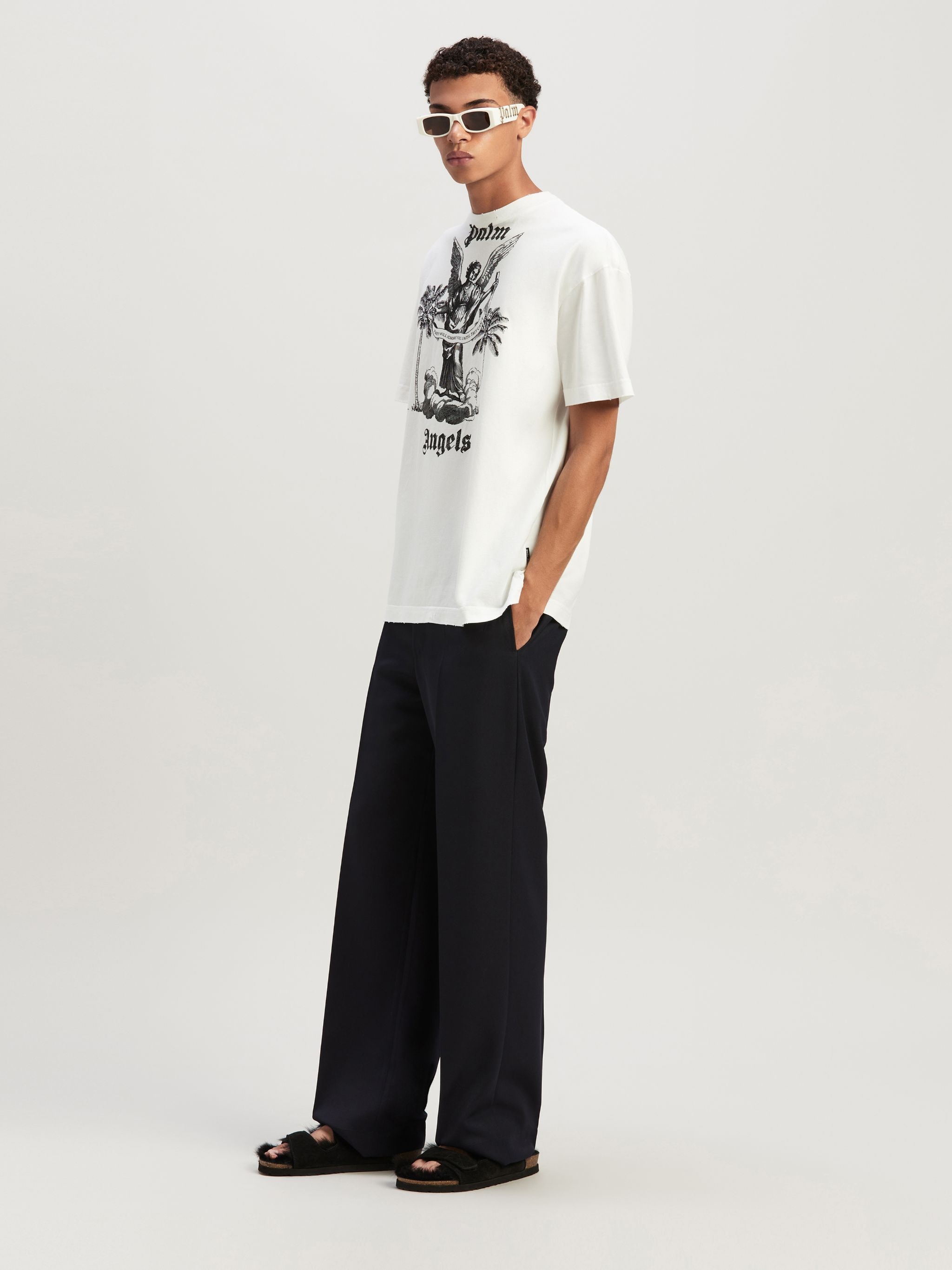 University T-shirt - 2