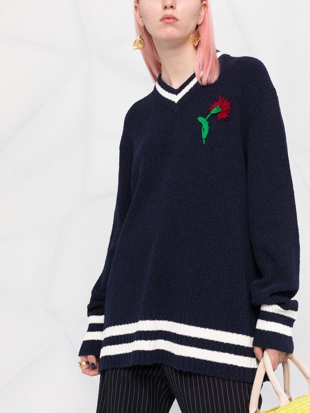 floral-embroidered V-neck jumper - 3