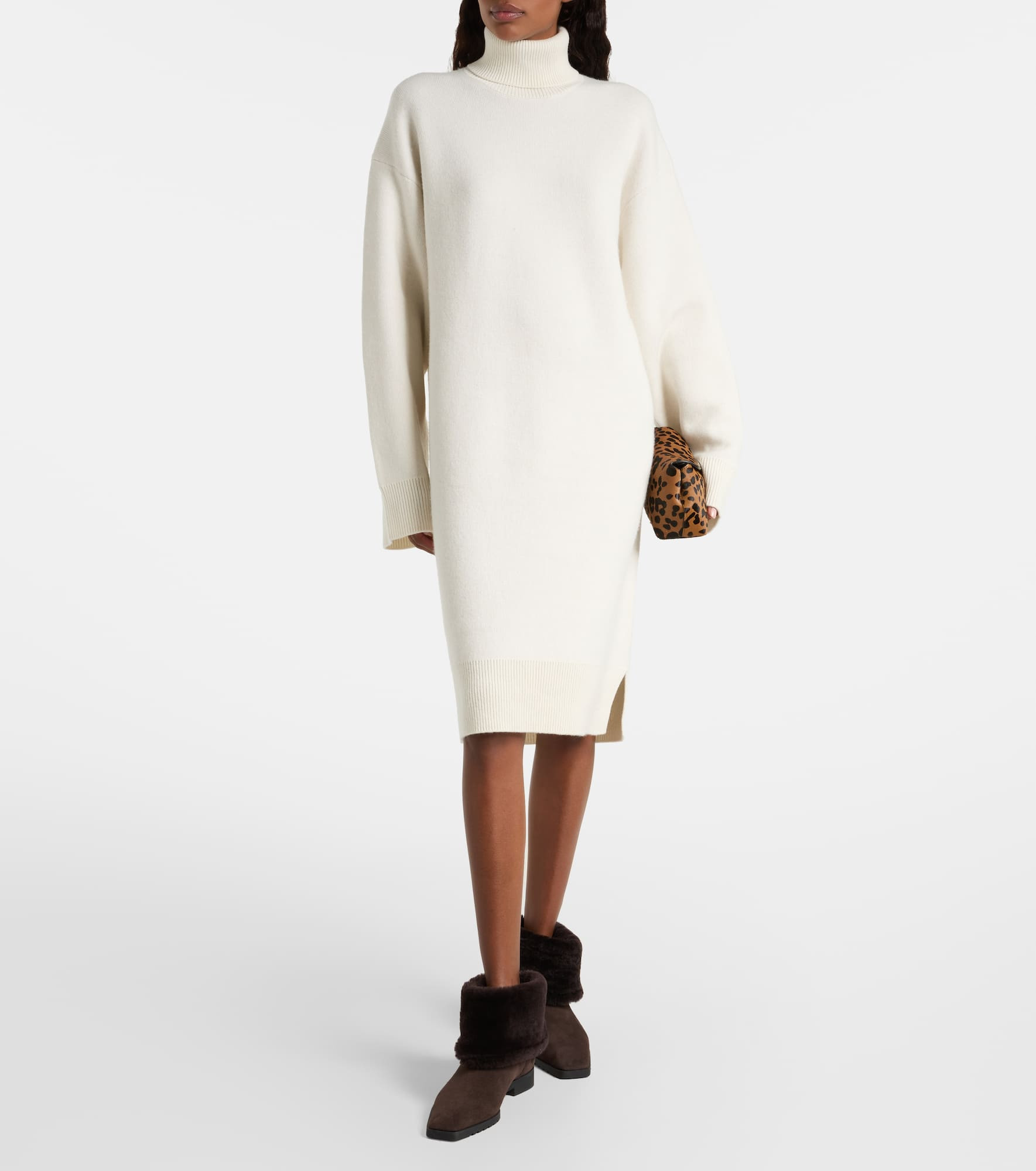 Shearling-lined suede ankle boots - 3