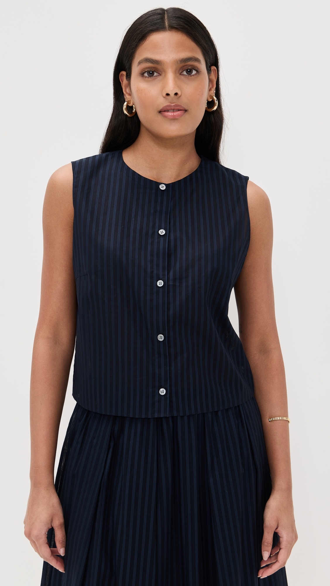 Sleeveless Button Down Shell - 6