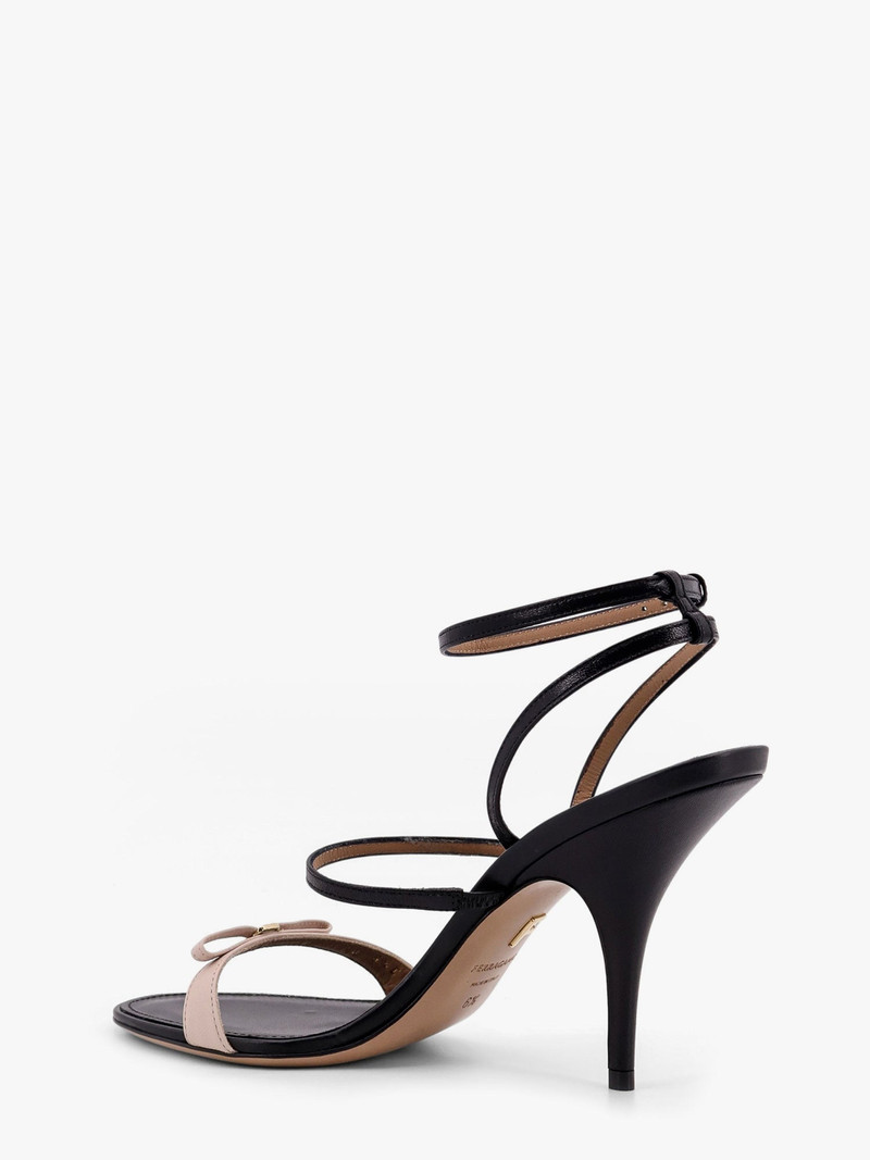FERRAGAMO ARIEL outlook
