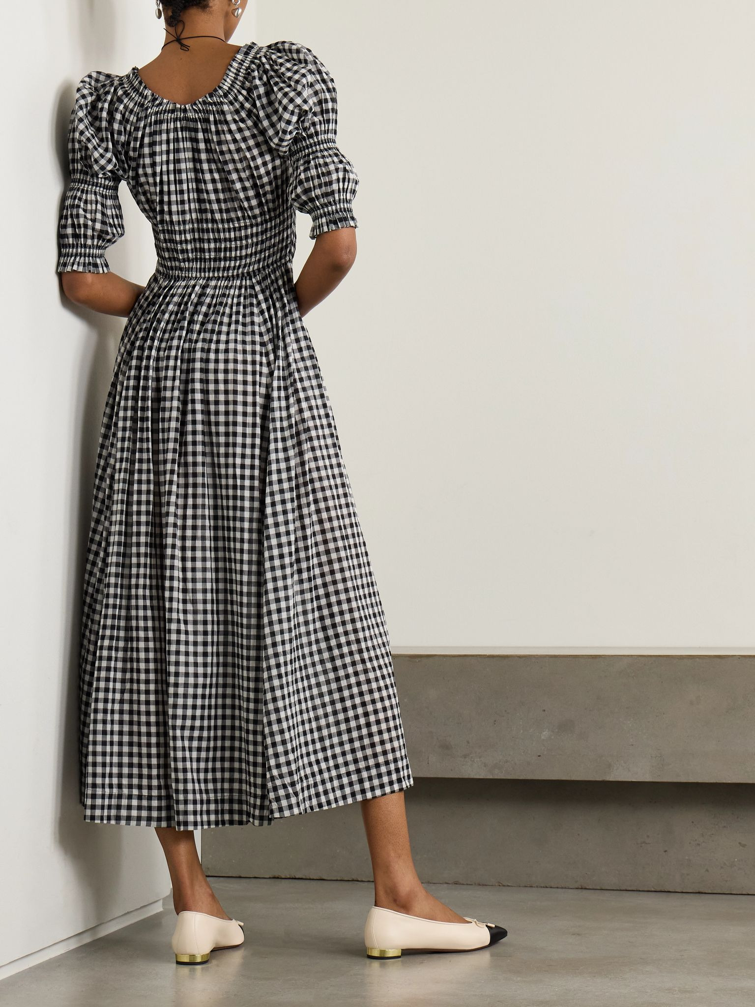 Ischia shirred gingham cotton-voile midi dress Black - 4