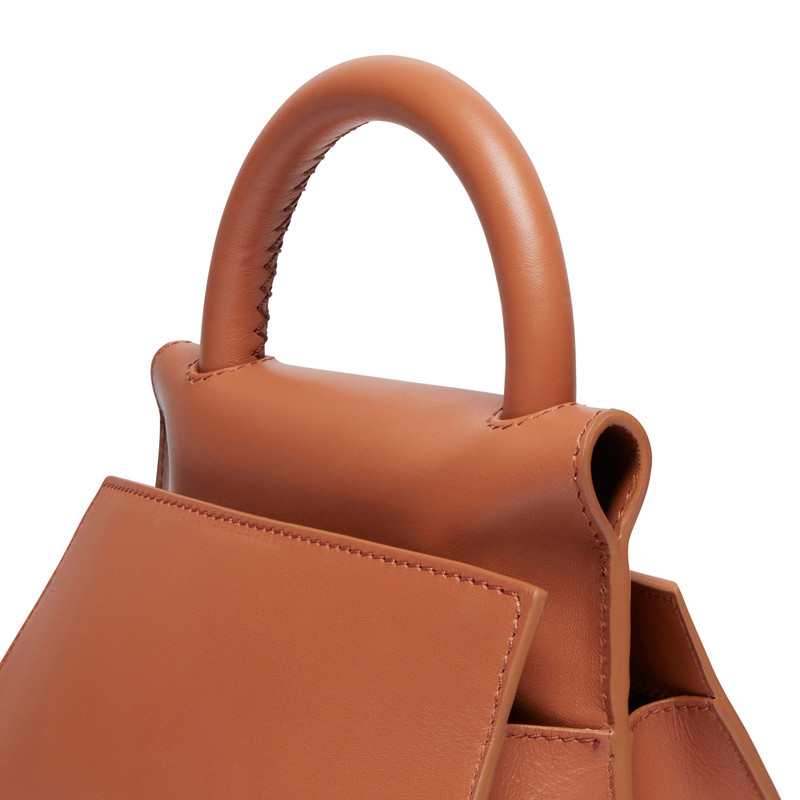 Small Papillon Leather Caramel 4