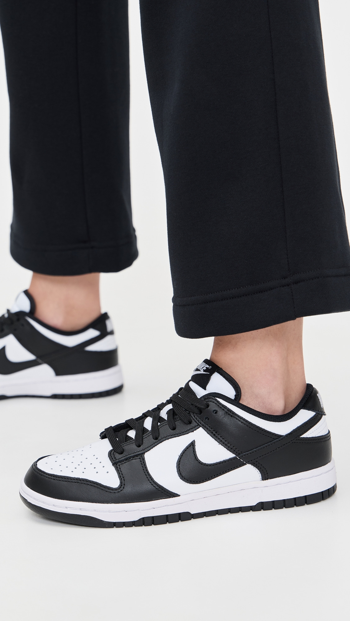 Nike Dunk Low Sneakers - 2