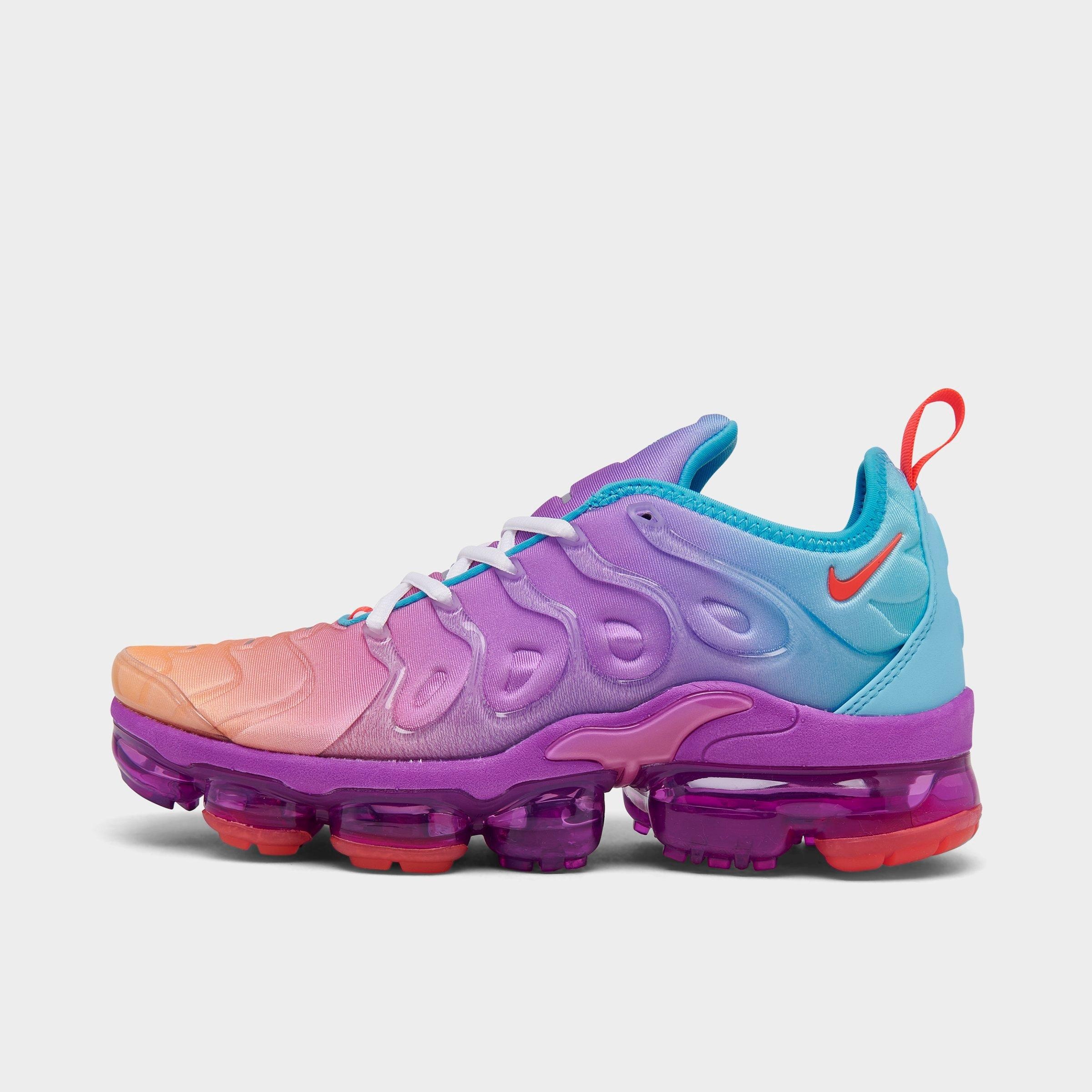 Nike WOMEN'S NIKE AIR VAPORMAX PLUS RUNNING SHOES (BIG KIDS