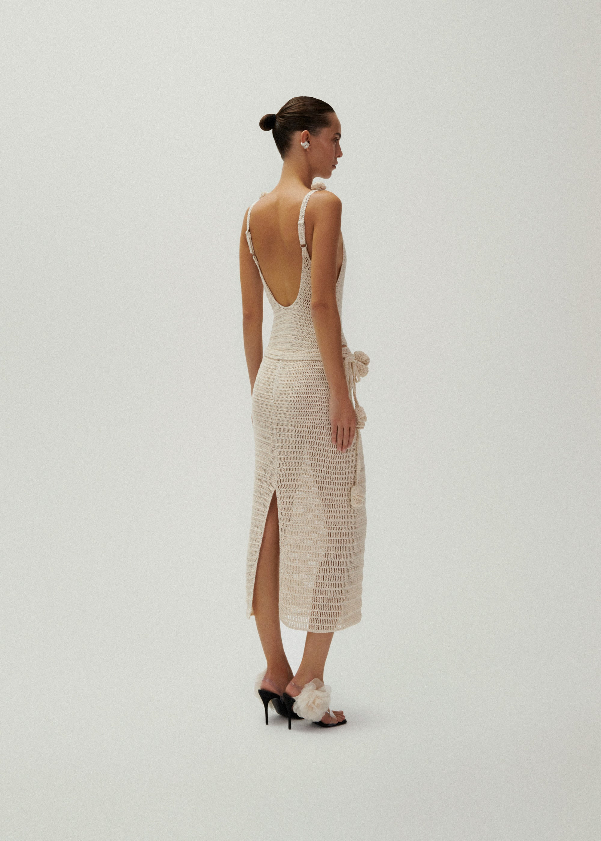 Crochet rosette bodysuit in beige - 4
