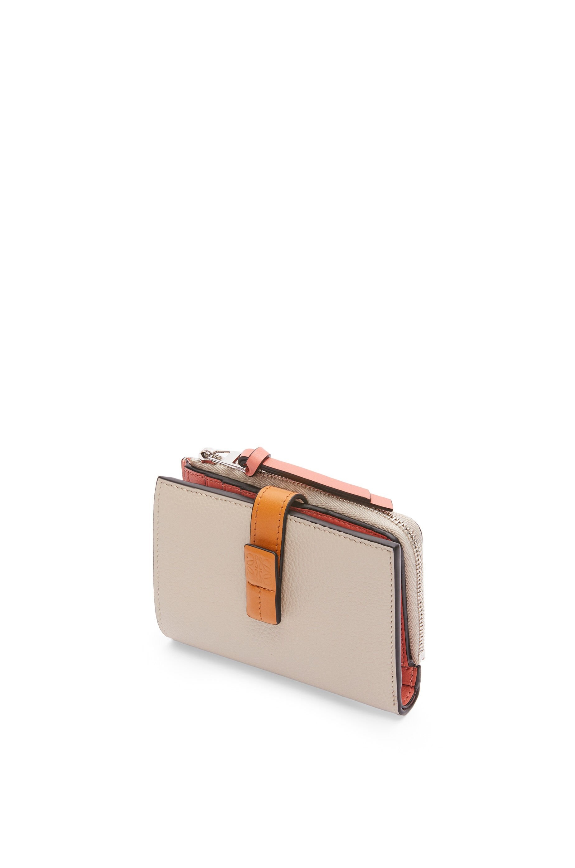 Slim zip bifold wallet in soft grained calfskin - 4