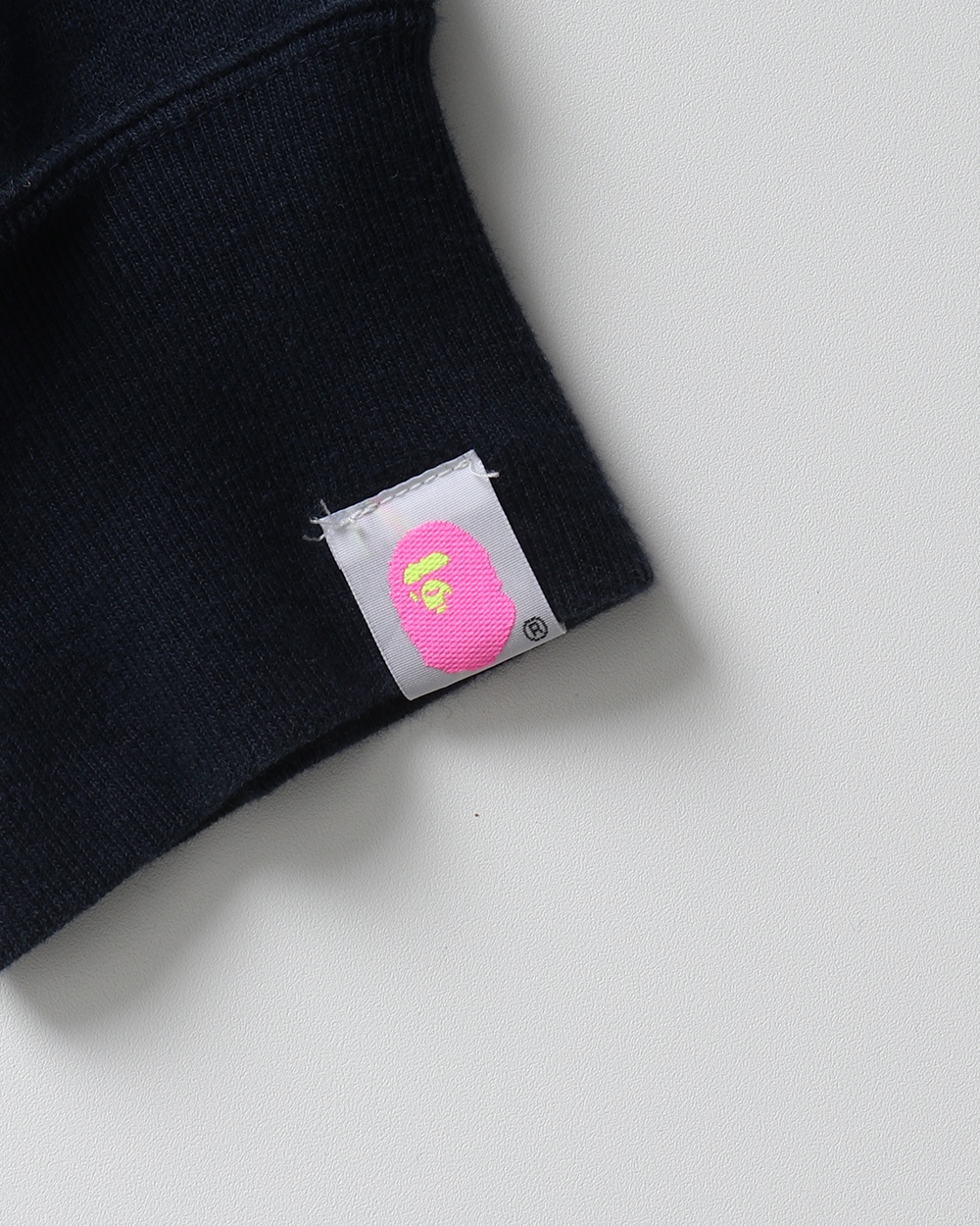 A BATHING APE - 6