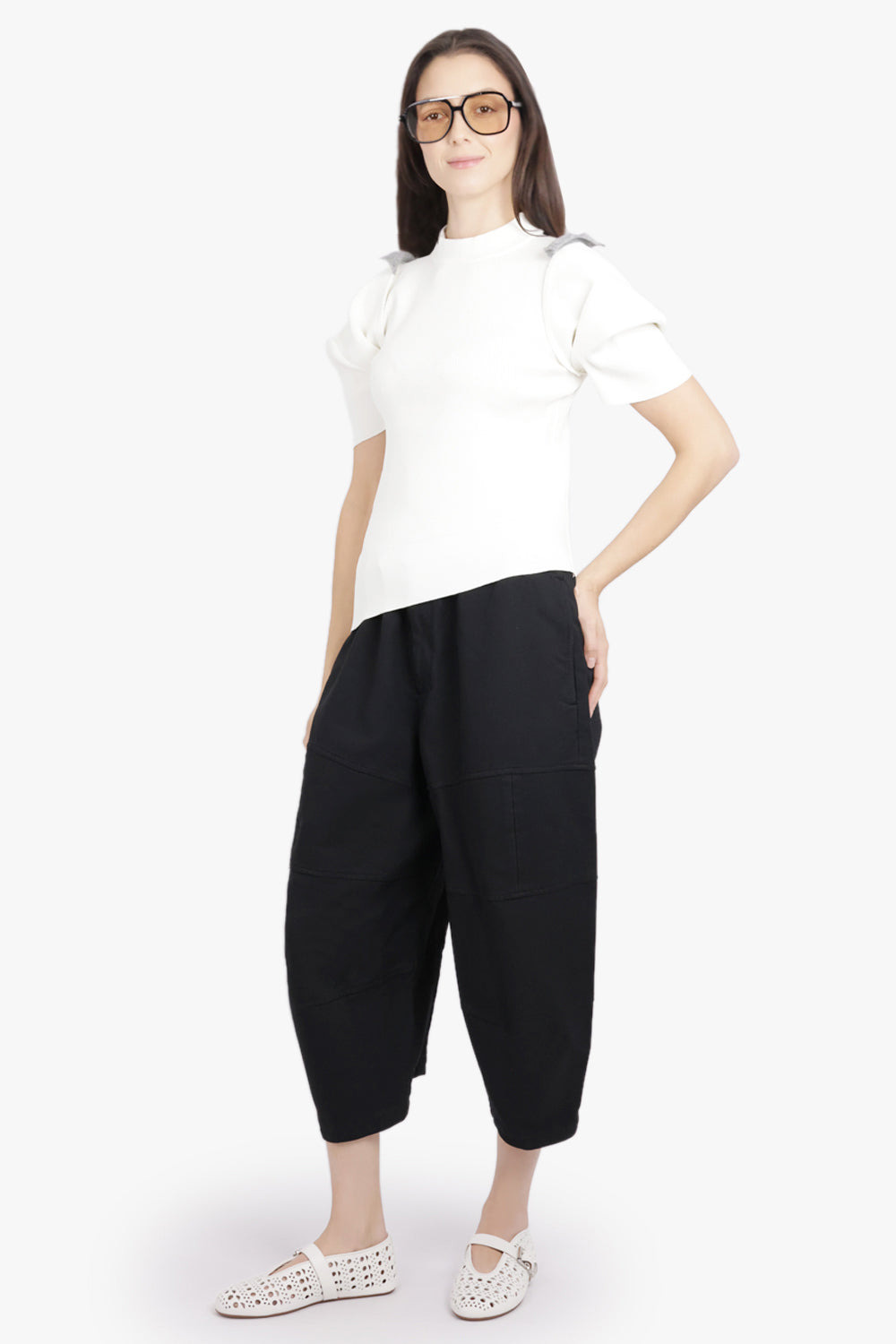 STRUCTURED SHOULDER S/S ASYMMETRIC KNIT PULLOVER | OFF WHITE - 2