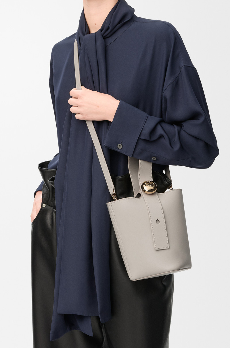 Loewe Mini Pebble bucket in smooth calfskin outlook