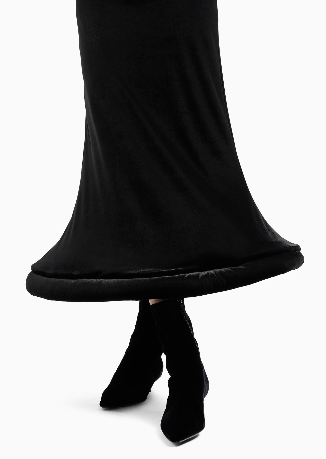 Long dress with domed, padded hem - 6