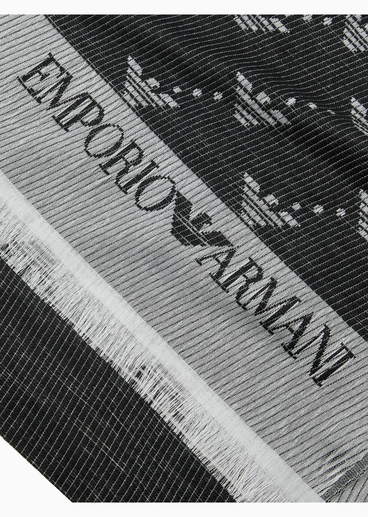 Jacquard stole with all-over eagles - 2