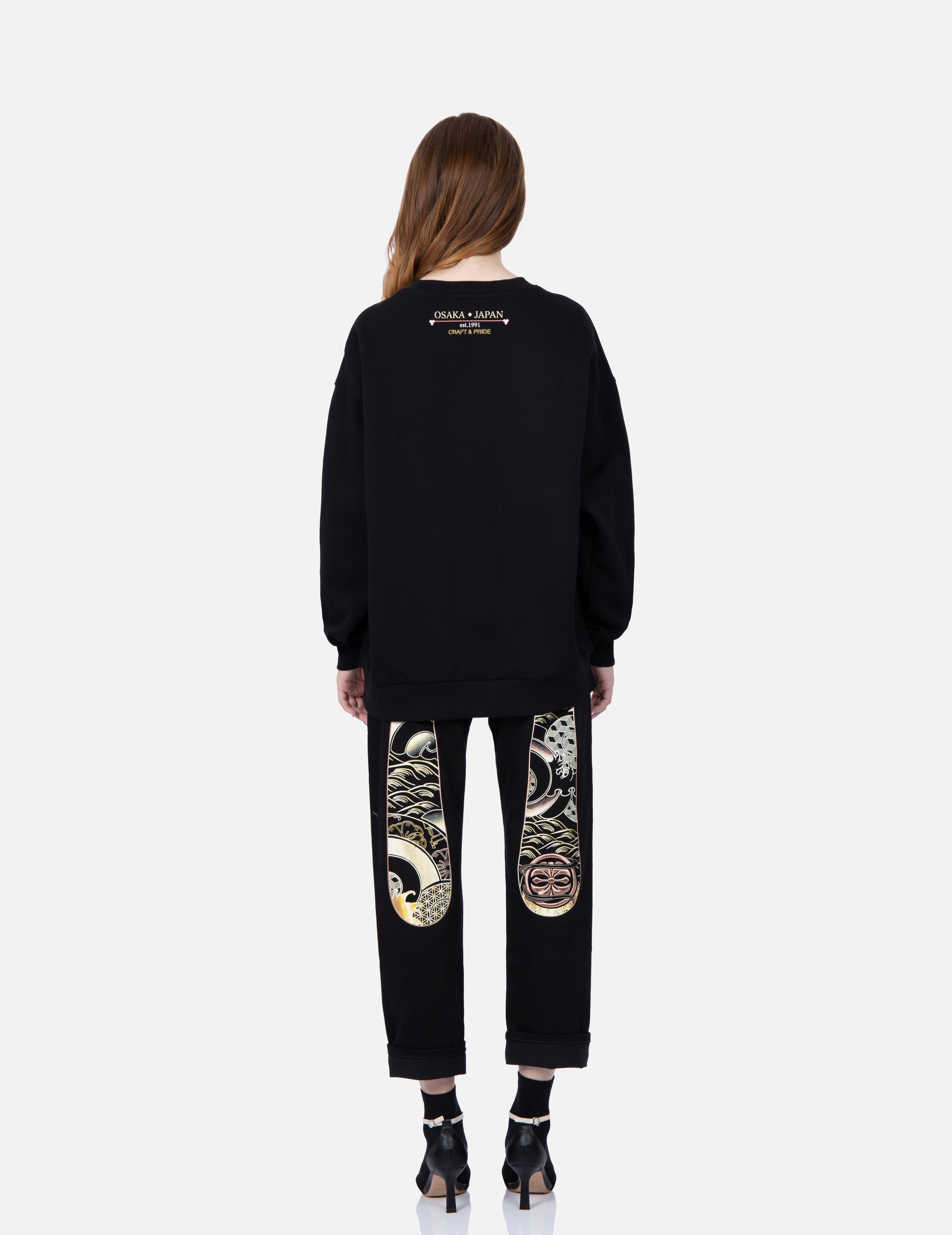 “KOI PLAYING IN THE WAVES” DAICOCK PRINT BOYFRIEND JEANS - 5