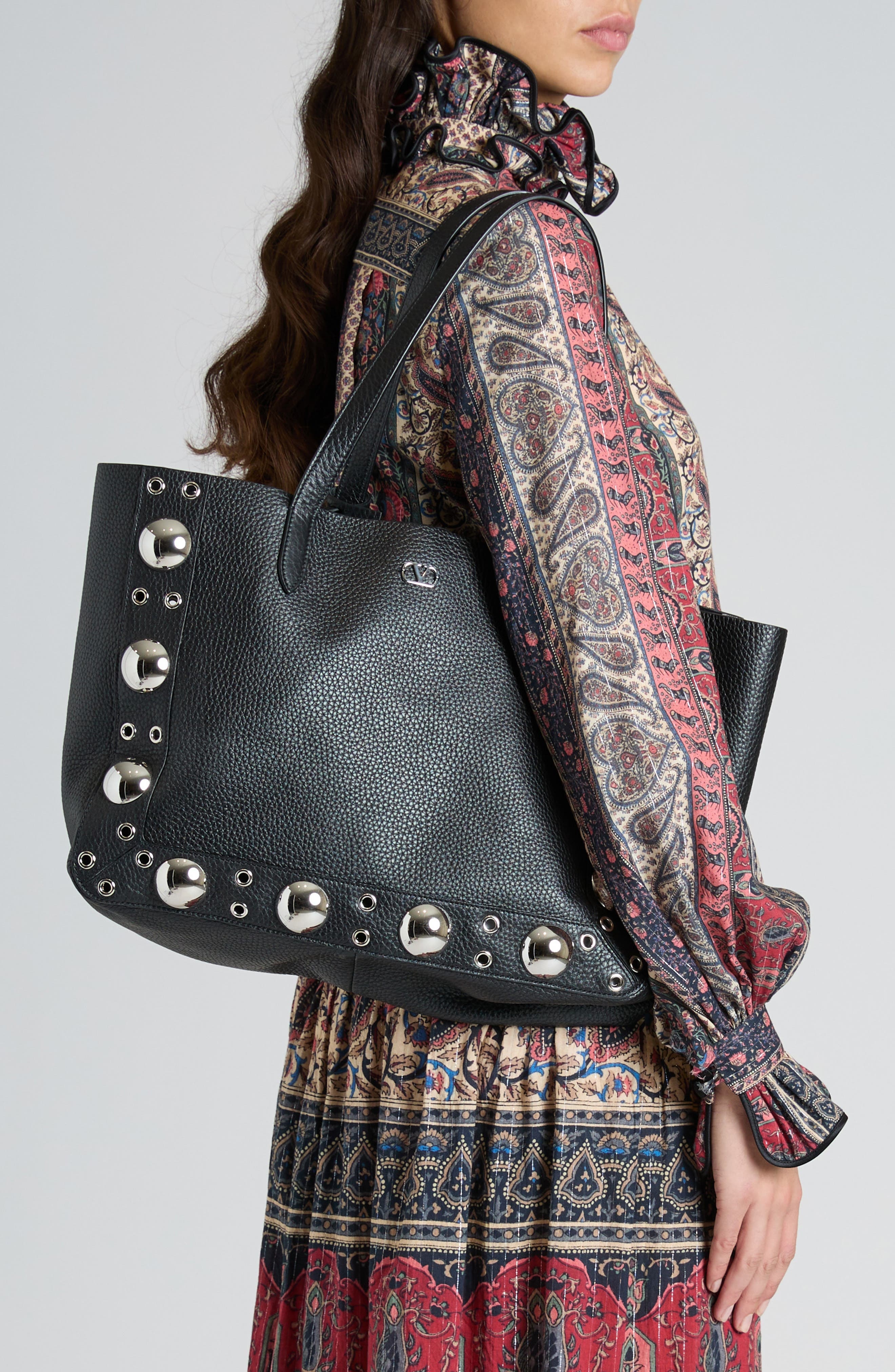 Valentino Garavani Nellcôte Stud Calfskin Tote in 0No Nero at Nordstrom - 8