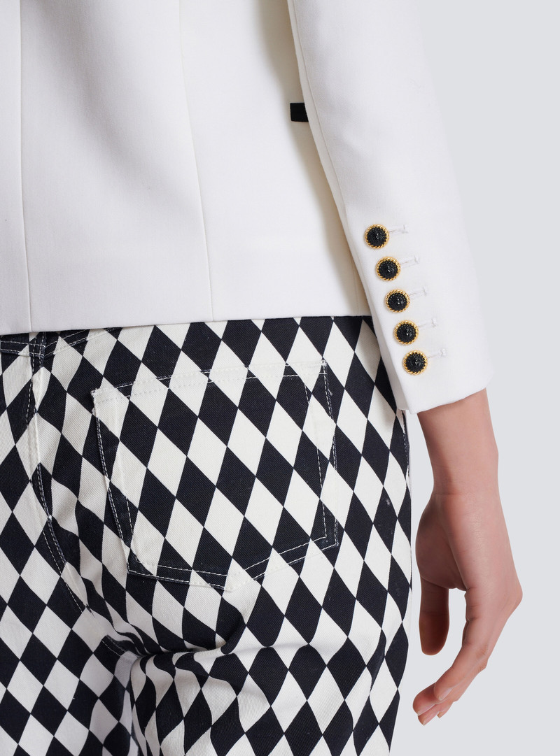 Two-tone edge-to-edge jacket with 6 buttons 6