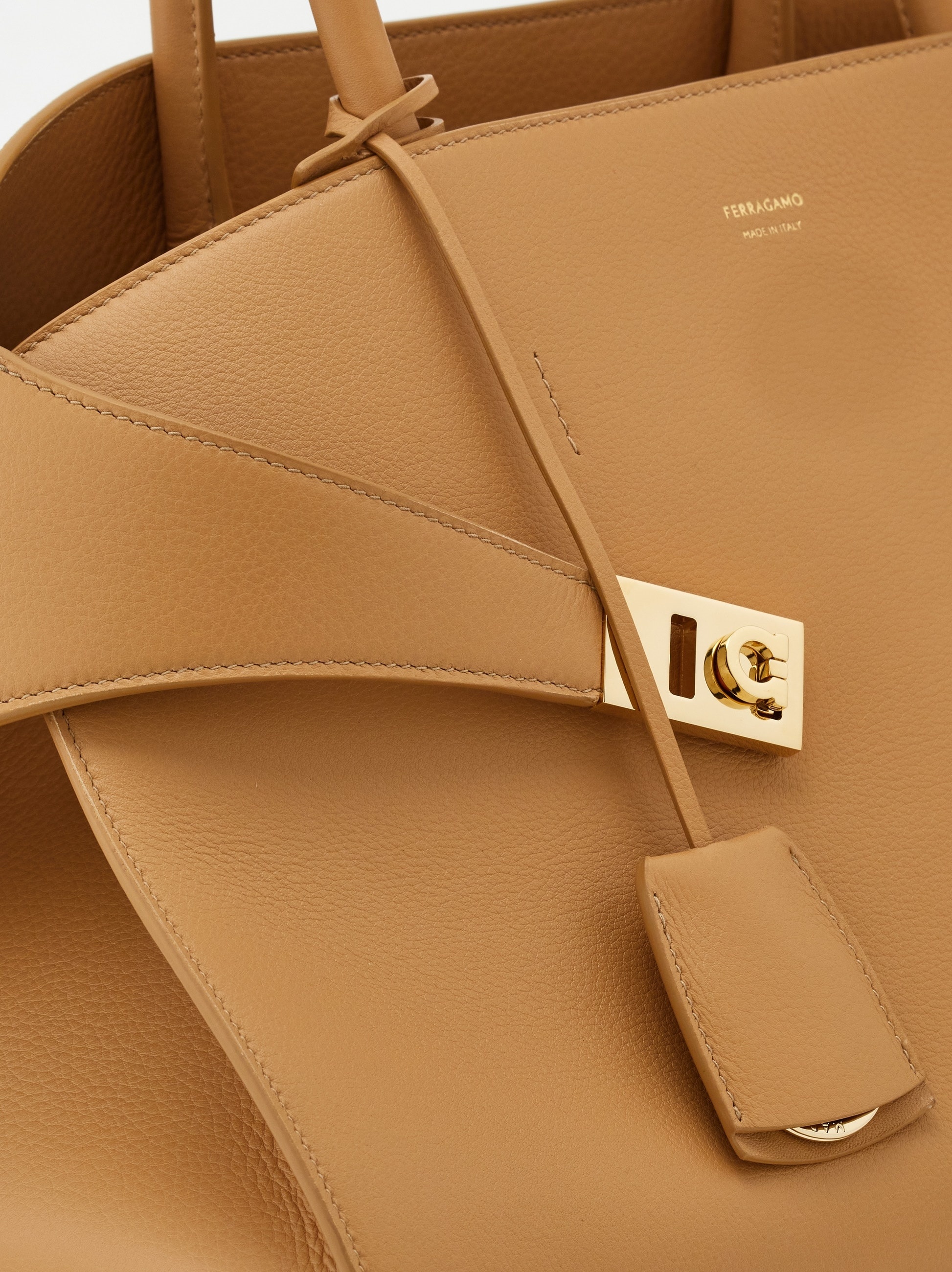 Hug handbag (M) - 8