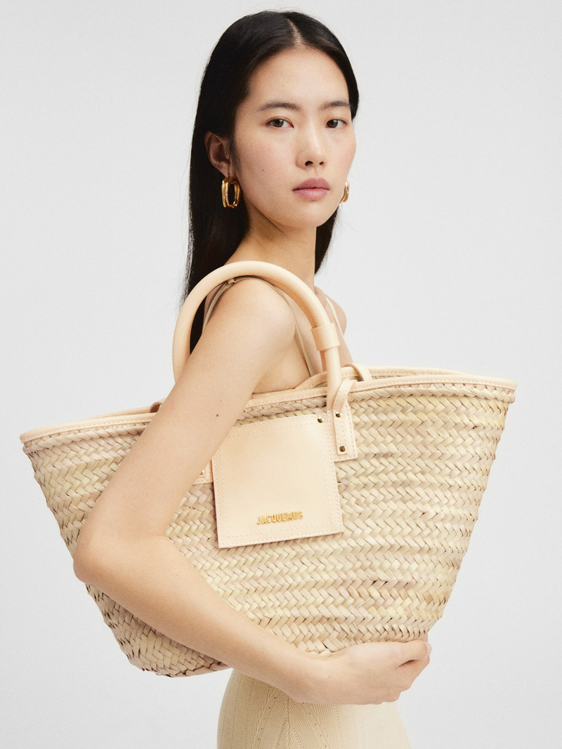JACQUEMUS Le panier Soli outlook