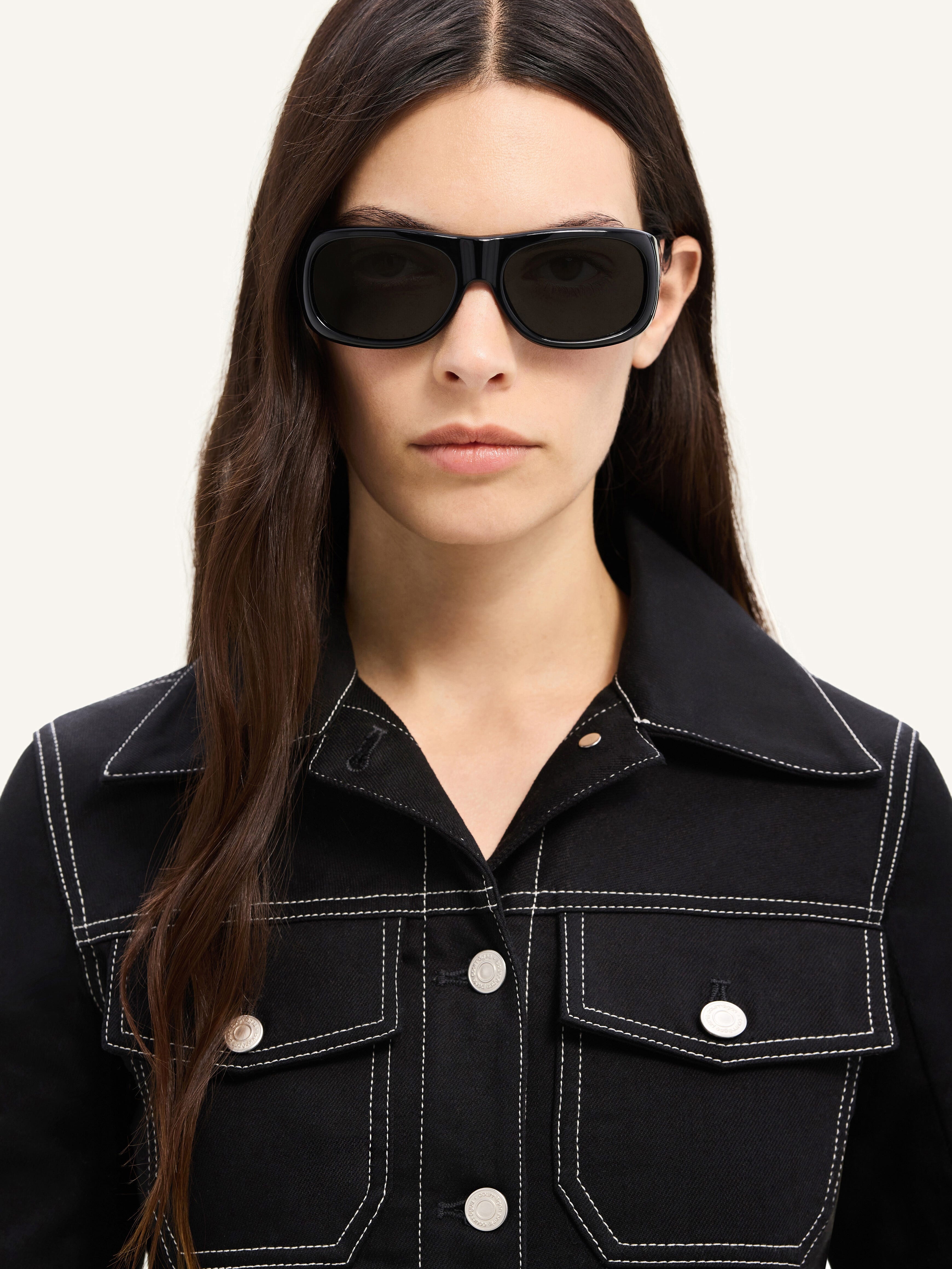 TOPSTITCHED DENIM TRUCKER JACKET - 5